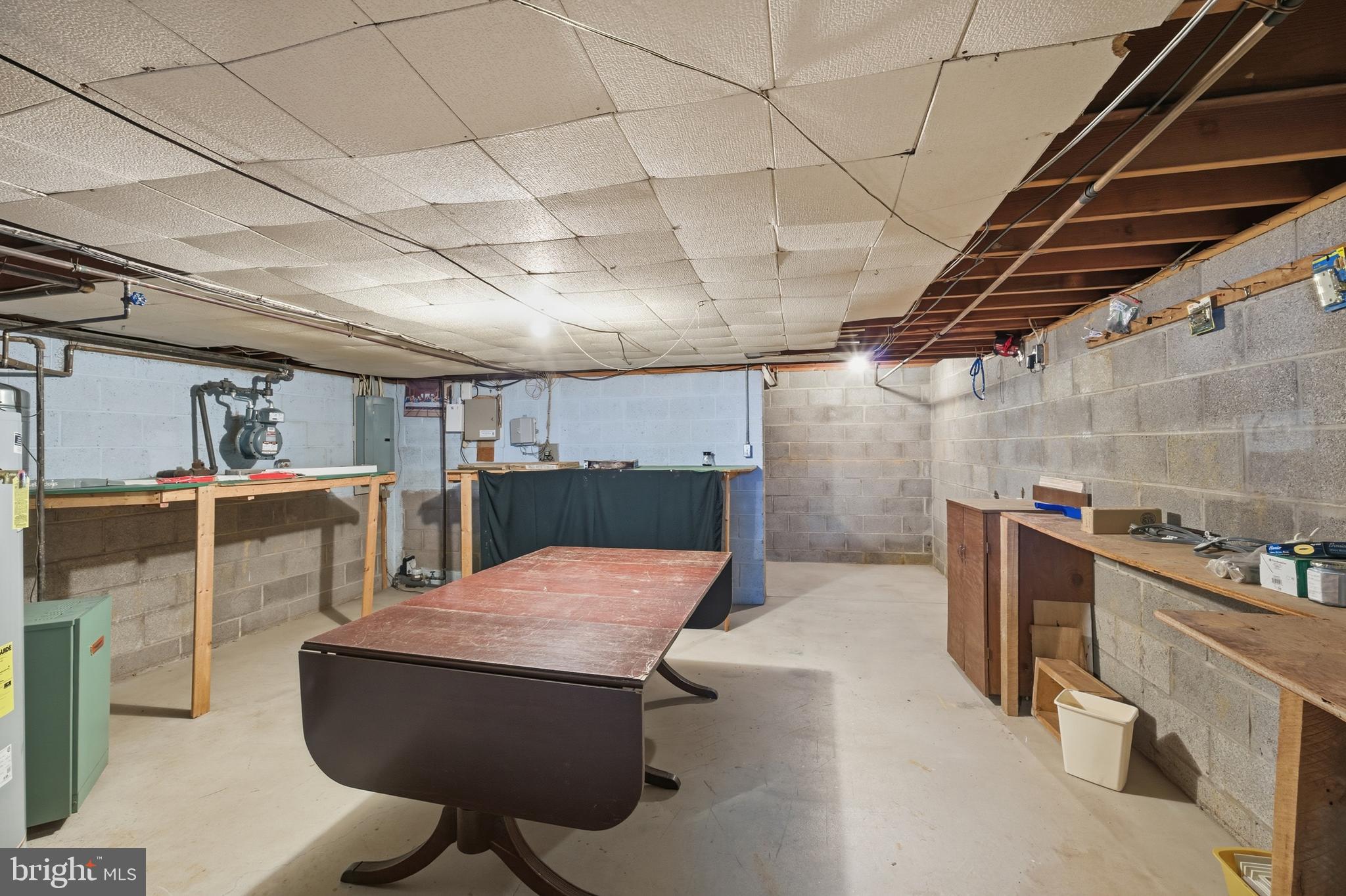 708 HOFFNAGLE STREET