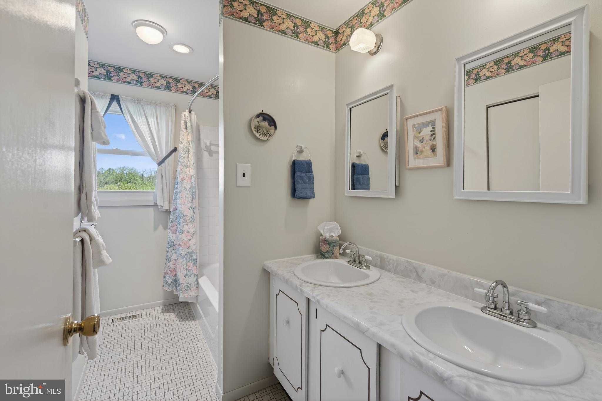 SYCAMORE SPRINGS - Residential
