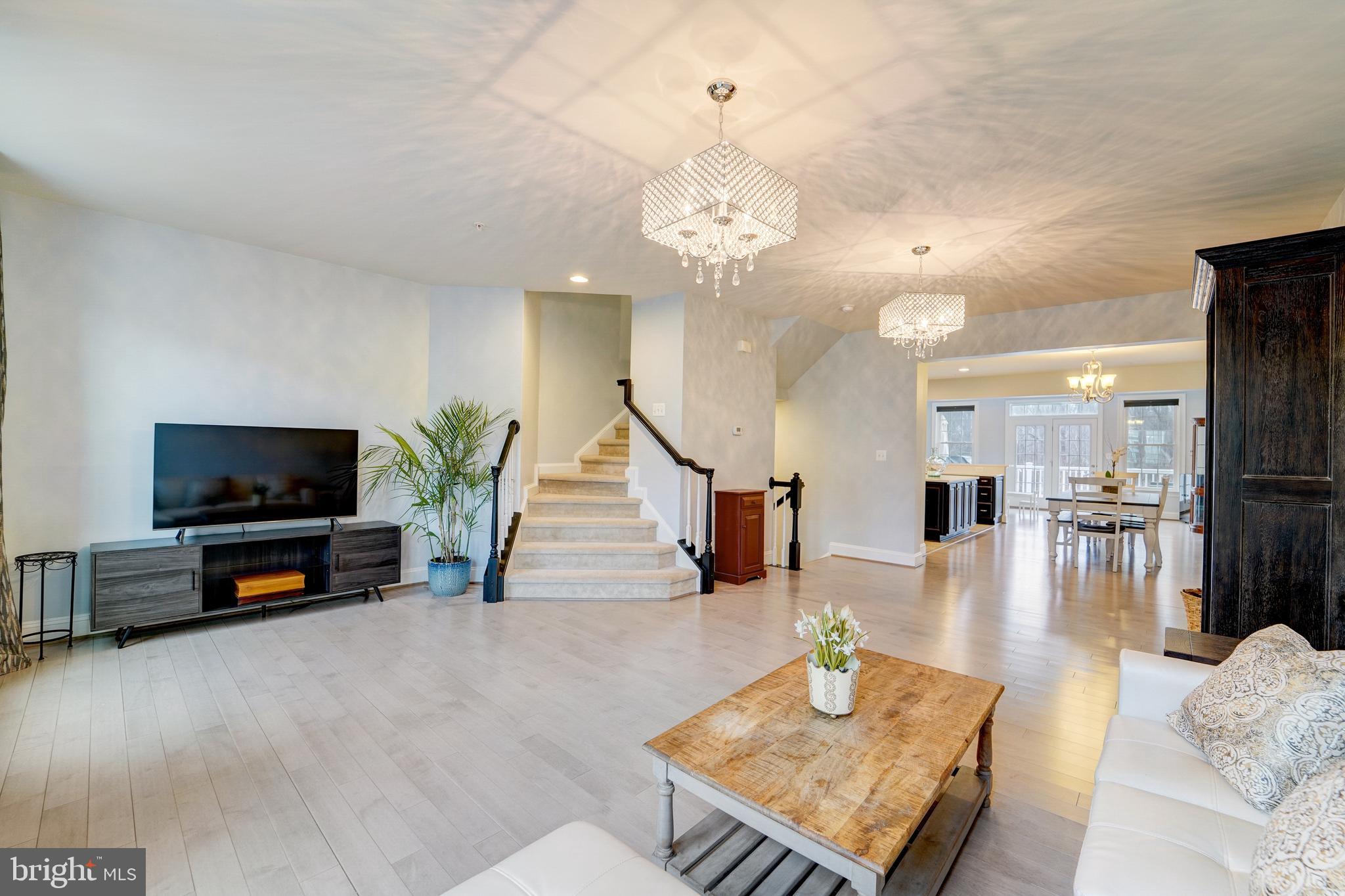 DEEP CREEK VILLAGE - Residential