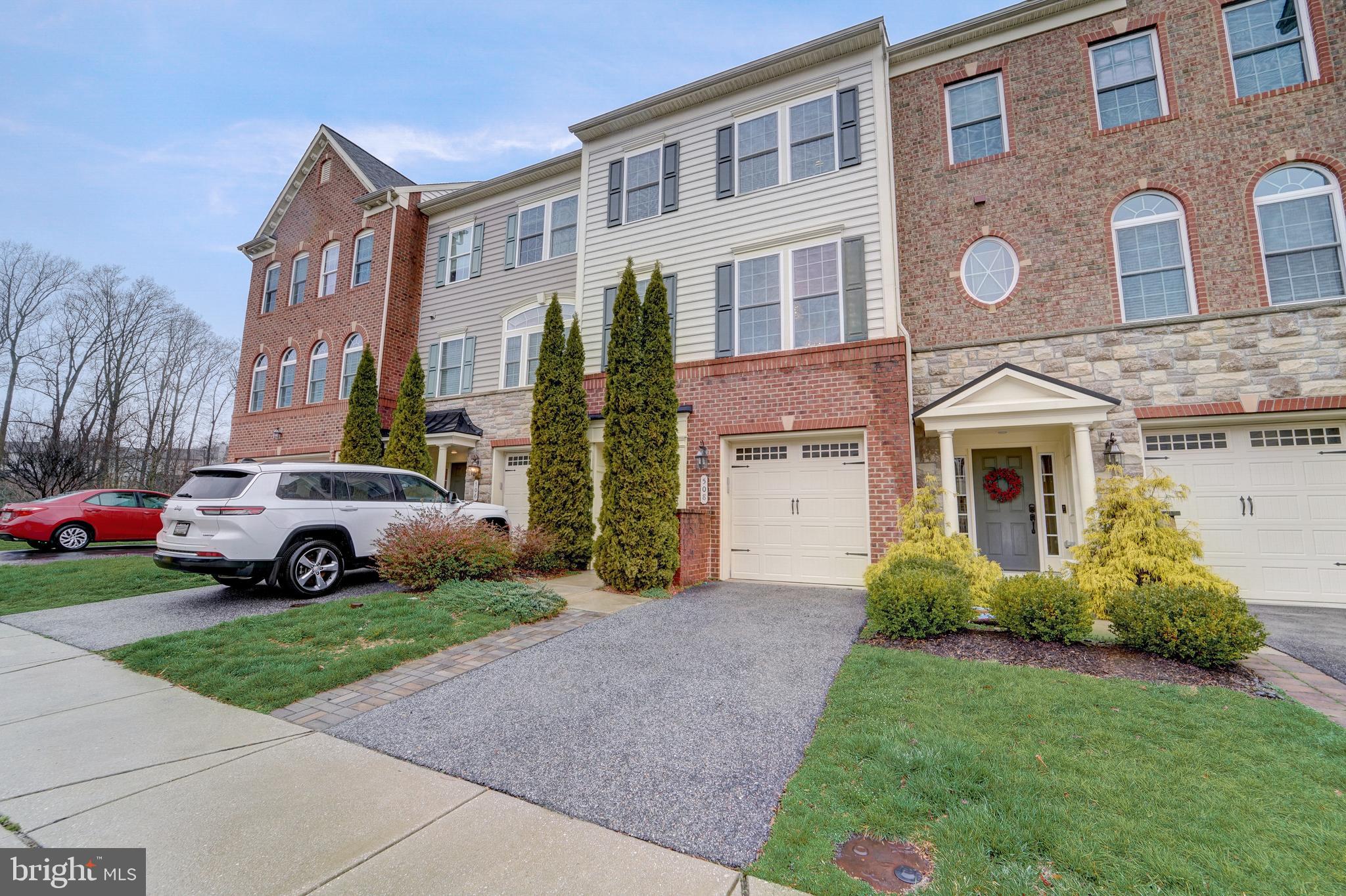 DEEP CREEK VILLAGE - Residential