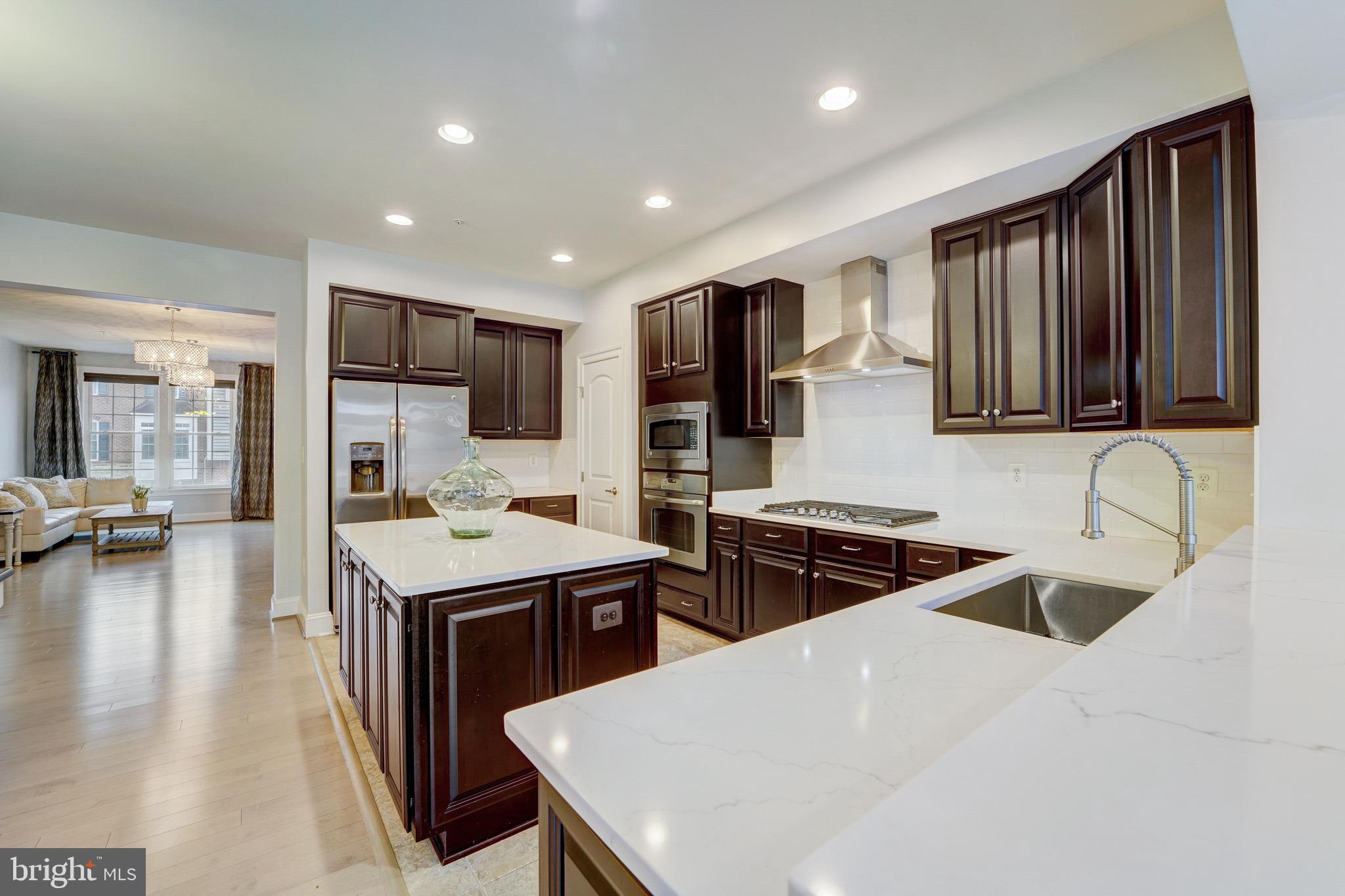 DEEP CREEK VILLAGE - Residential