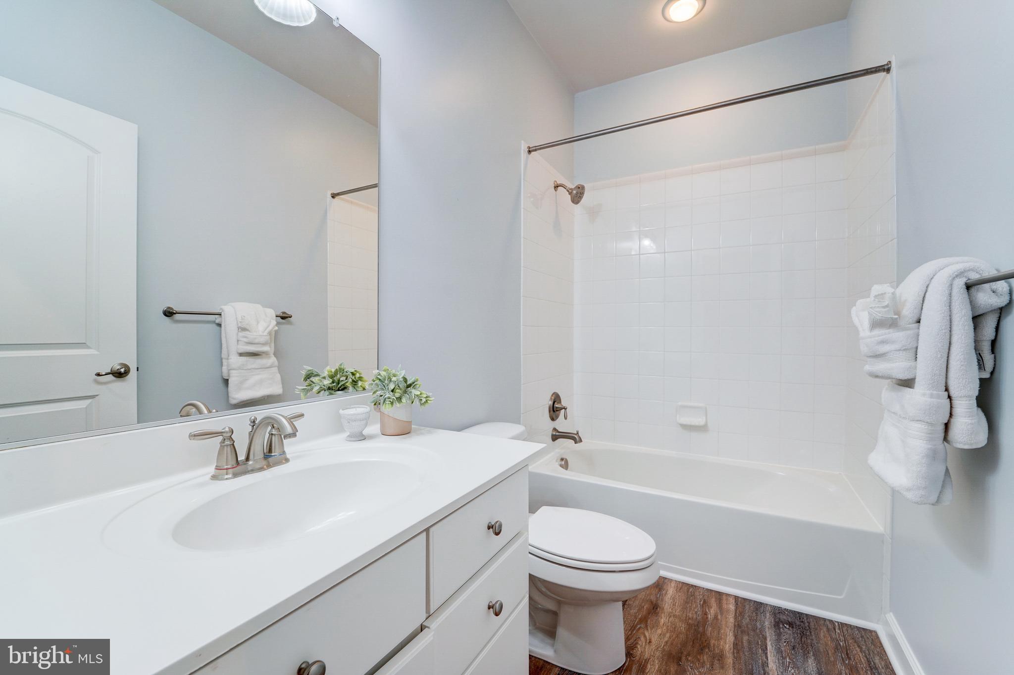 DEEP CREEK VILLAGE - Residential