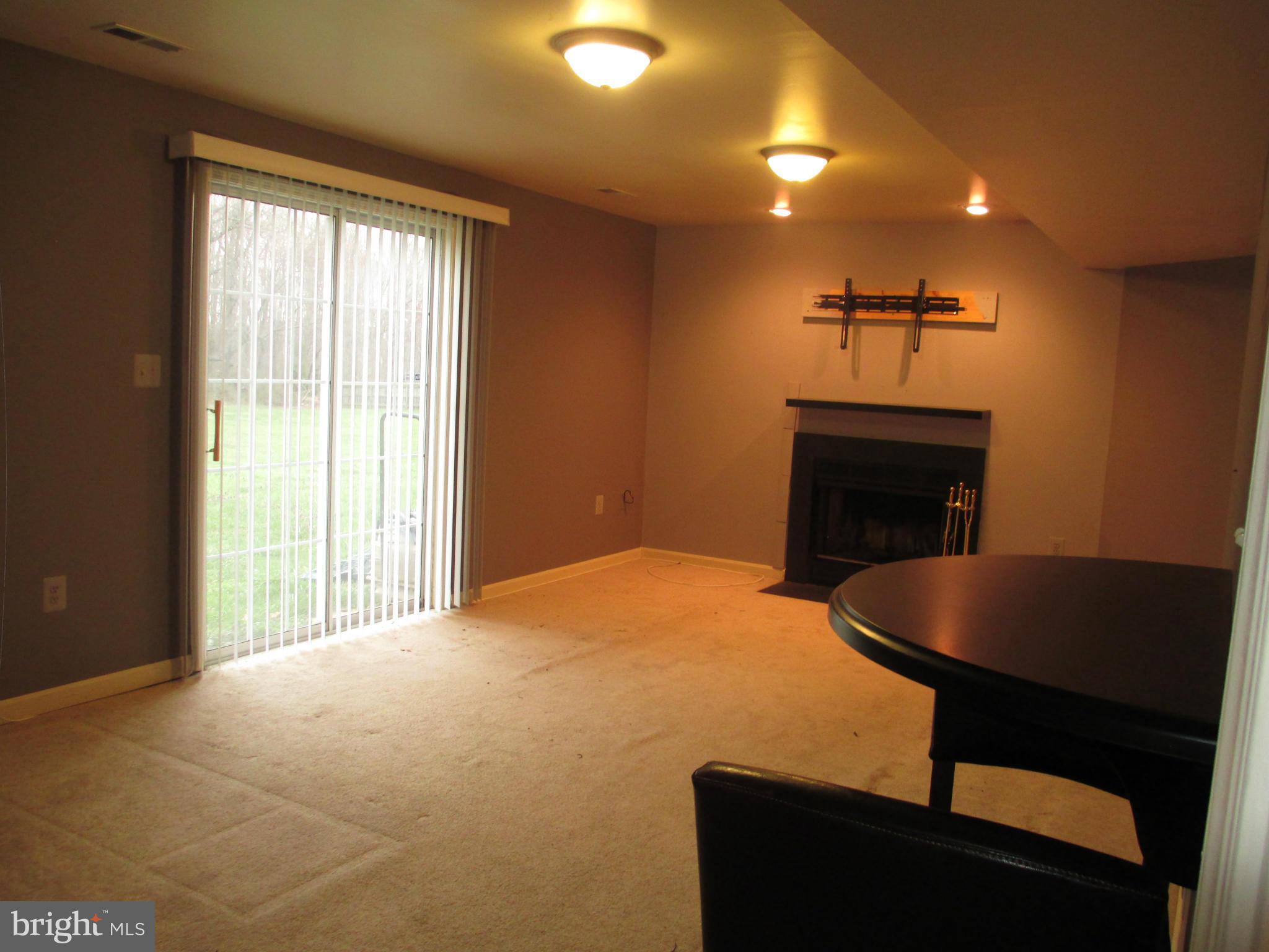 RAINTREE - Residential Lease