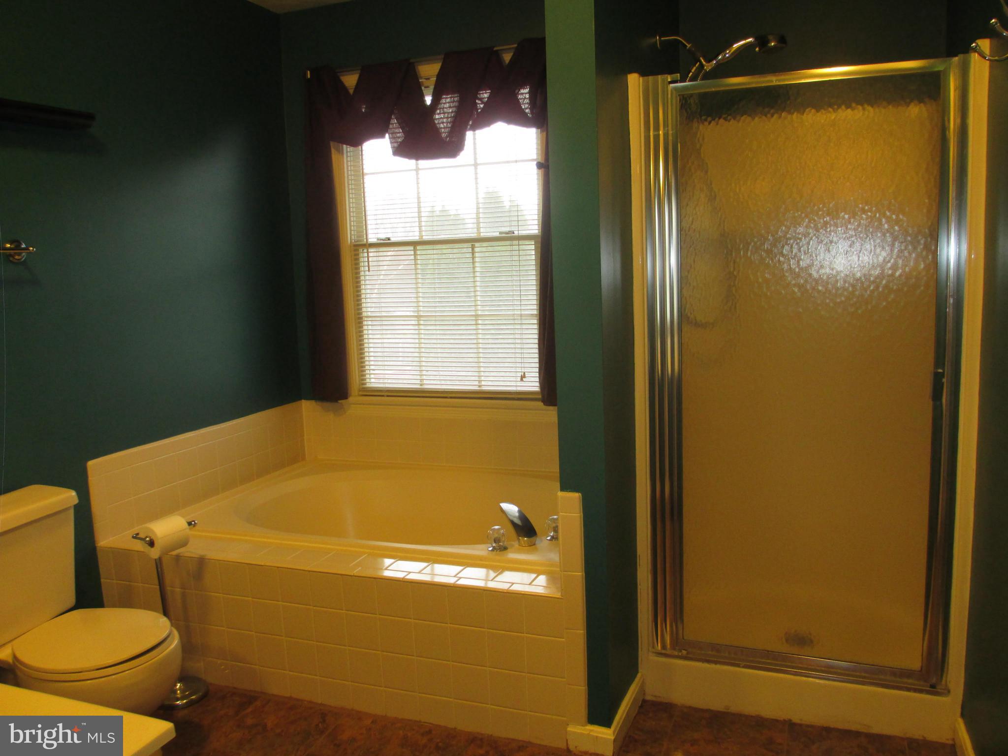 RAINTREE - Residential Lease