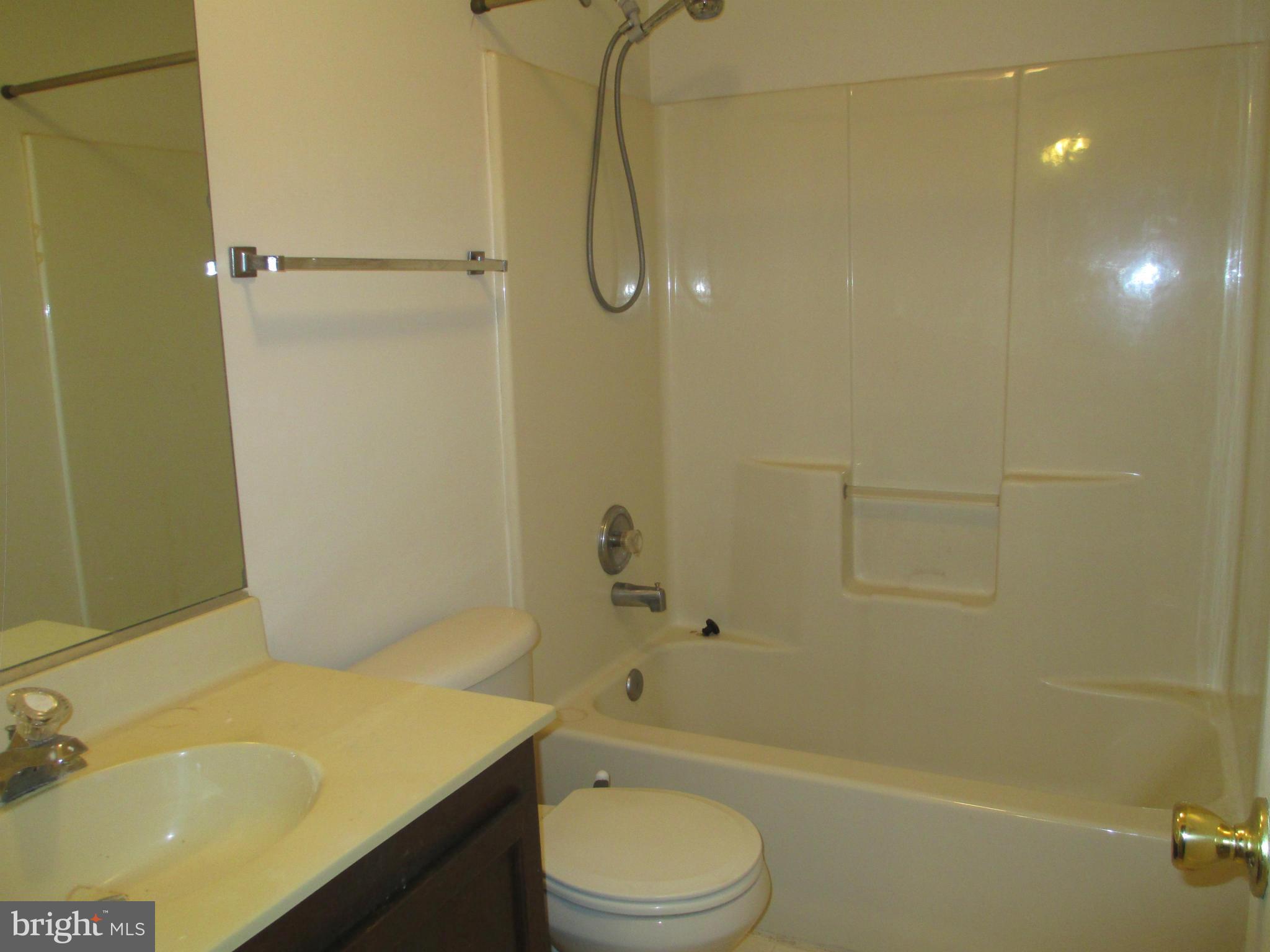 RAINTREE - Residential Lease