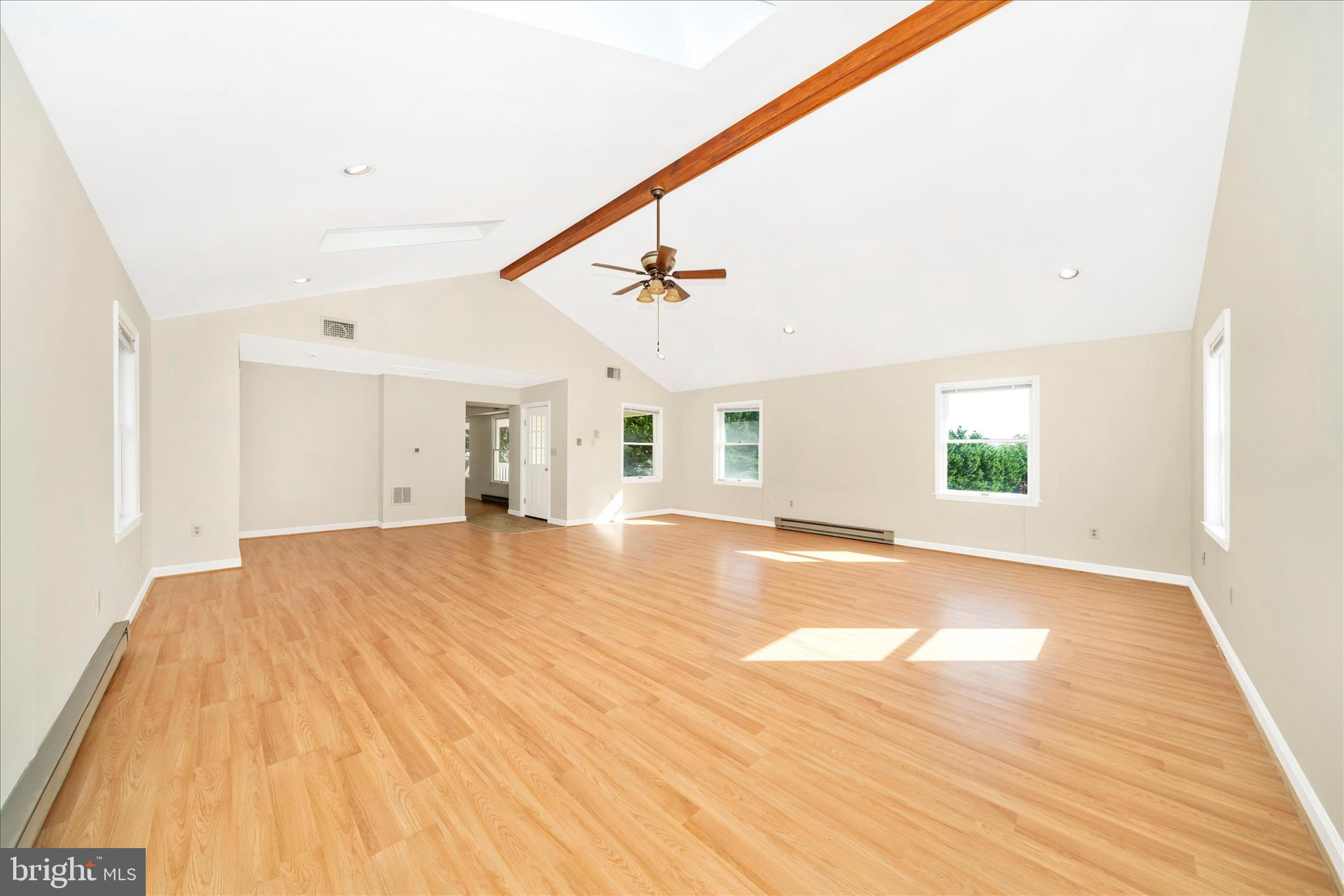 SPONSELLERS ADDITION - Residential Lease