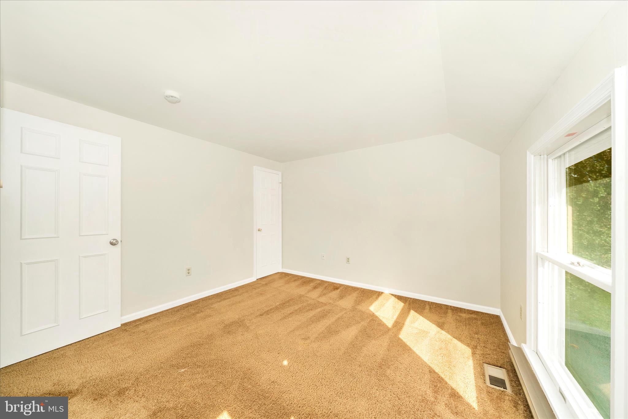 SPONSELLERS ADDITION - Residential Lease