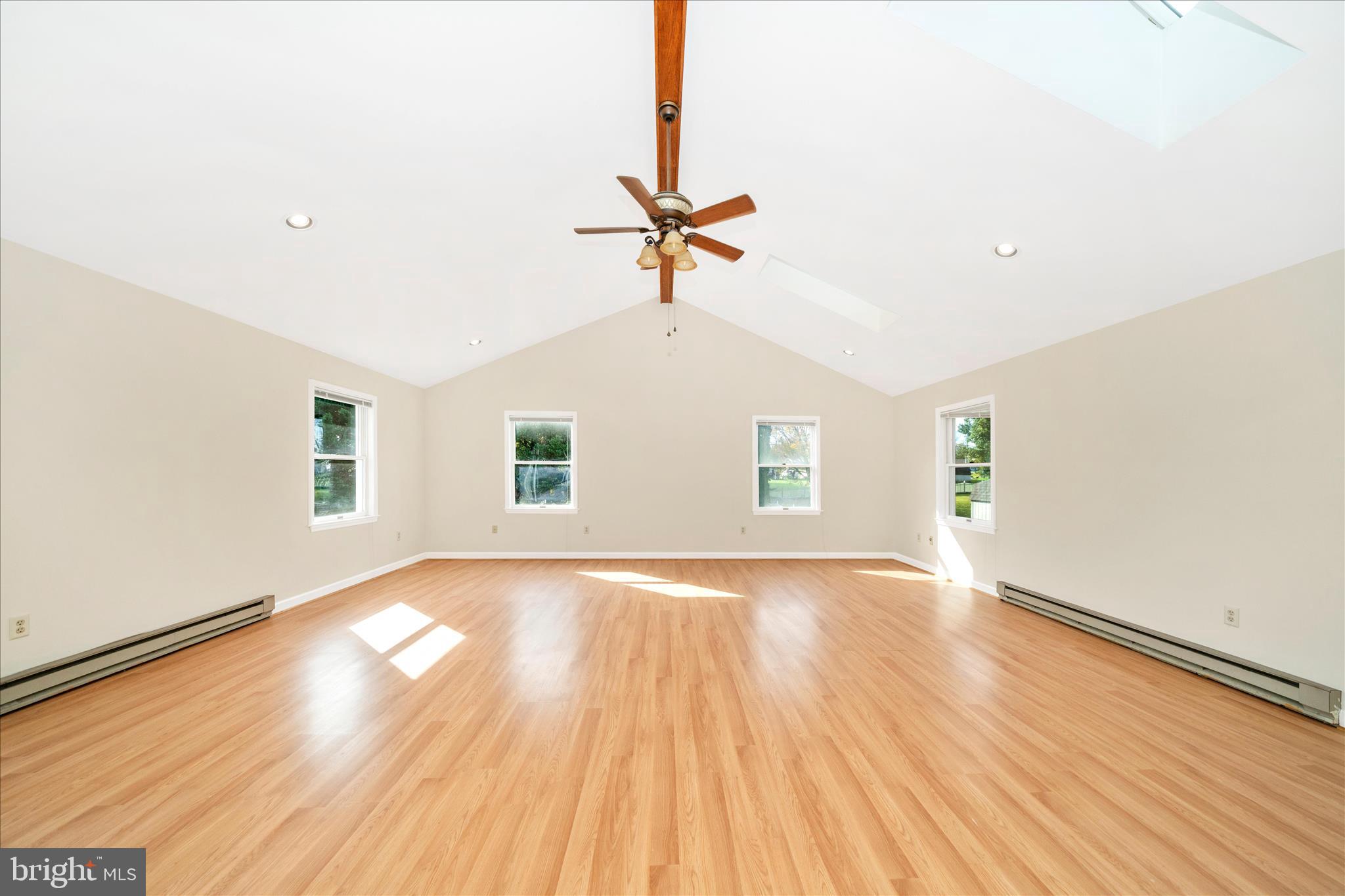 SPONSELLERS ADDITION - Residential Lease