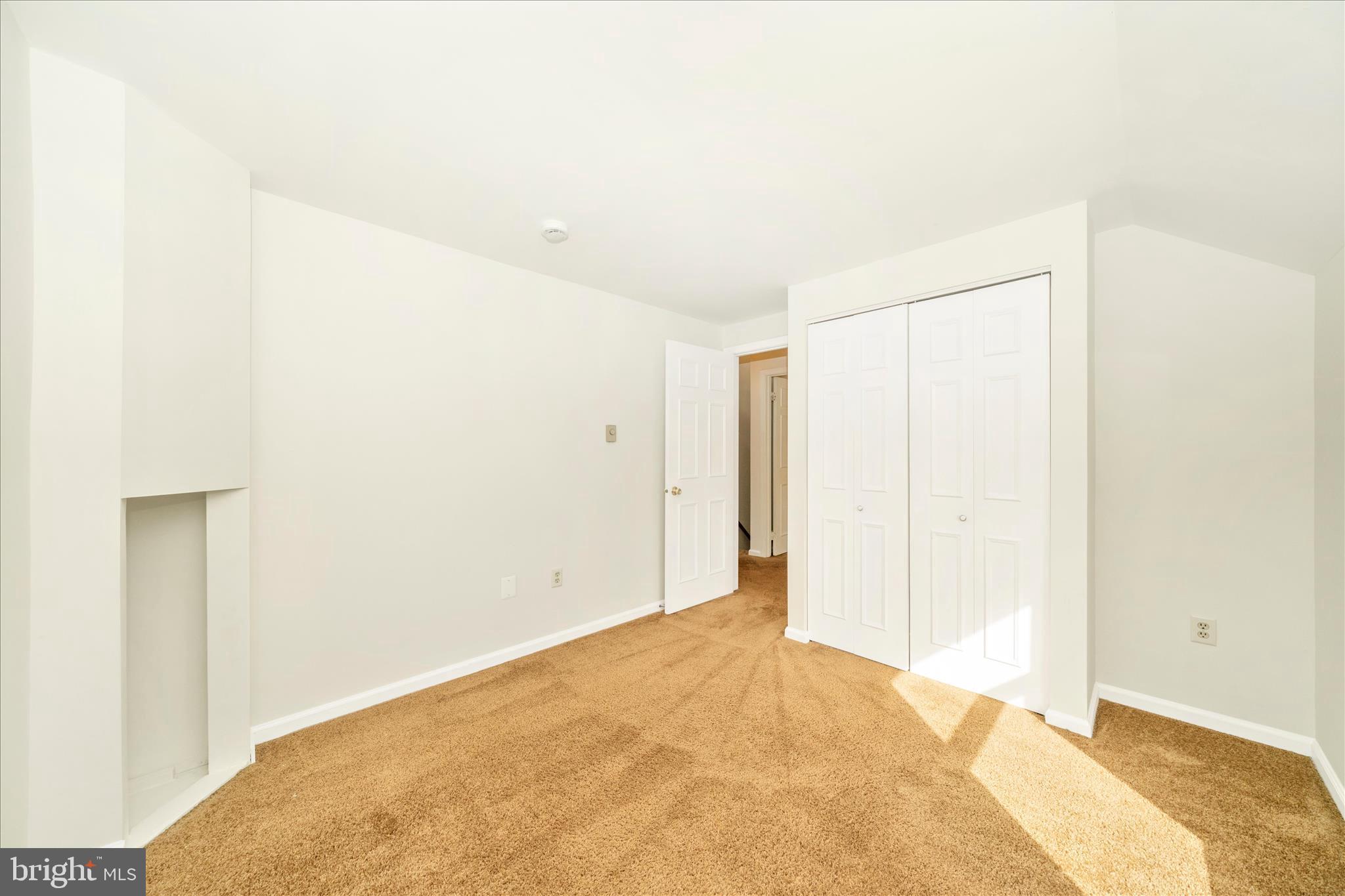 SPONSELLERS ADDITION - Residential Lease