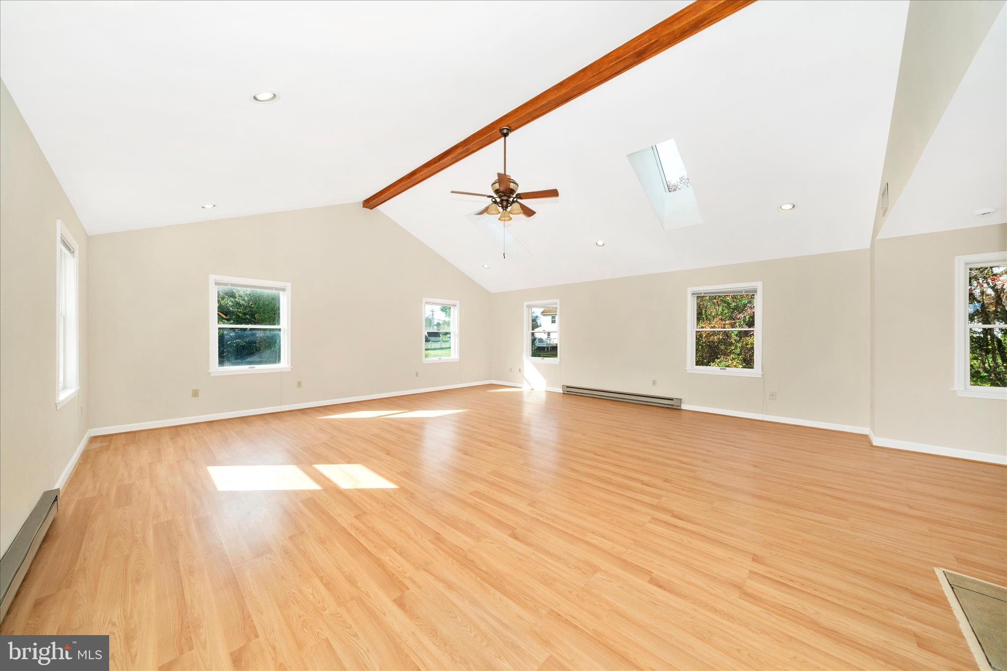 SPONSELLERS ADDITION - Residential Lease