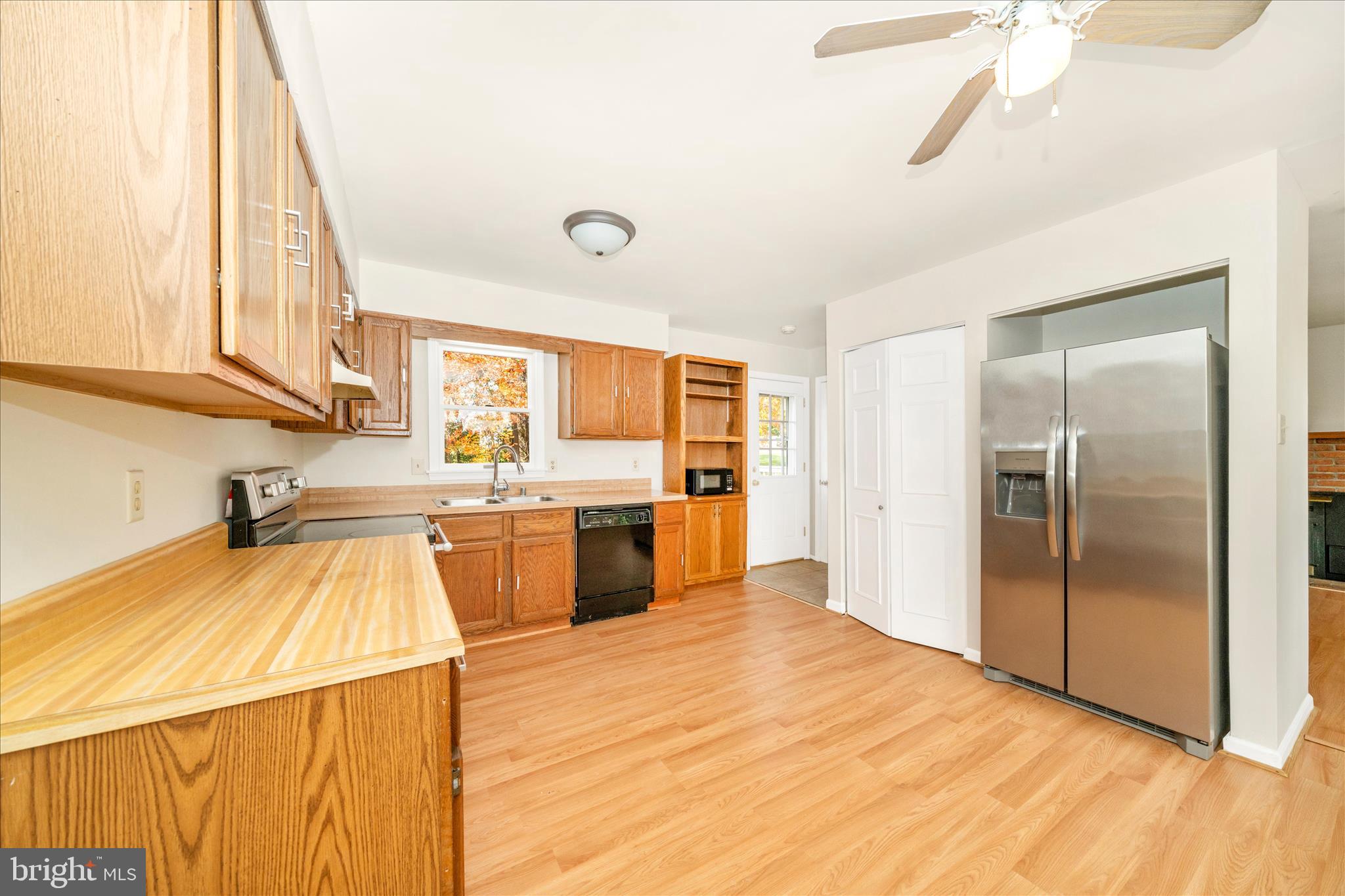 SPONSELLERS ADDITION - Residential Lease