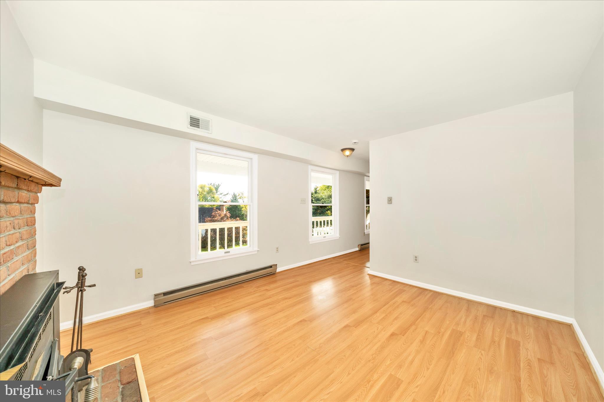 SPONSELLERS ADDITION - Residential Lease