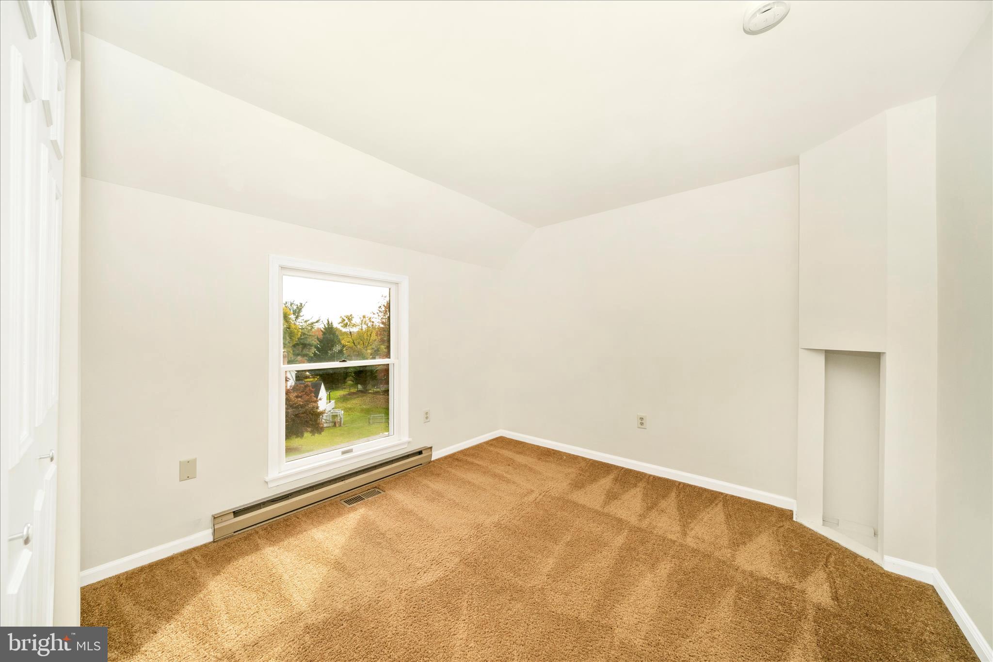 SPONSELLERS ADDITION - Residential Lease