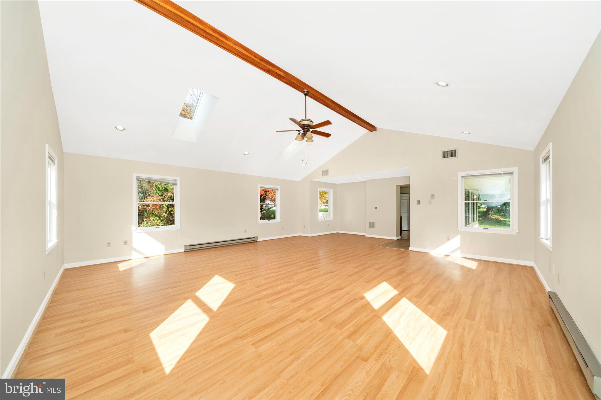 SPONSELLERS ADDITION - Residential Lease