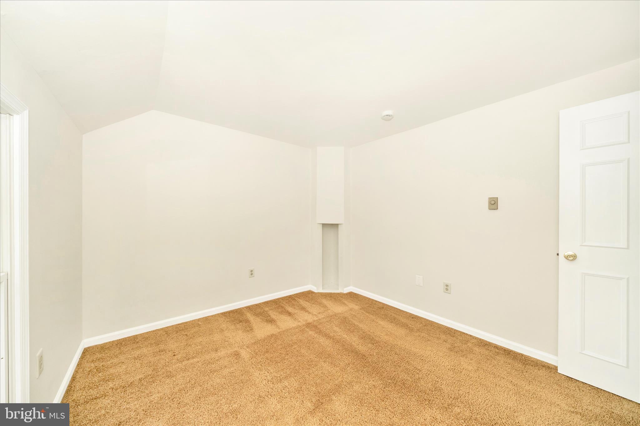 SPONSELLERS ADDITION - Residential Lease