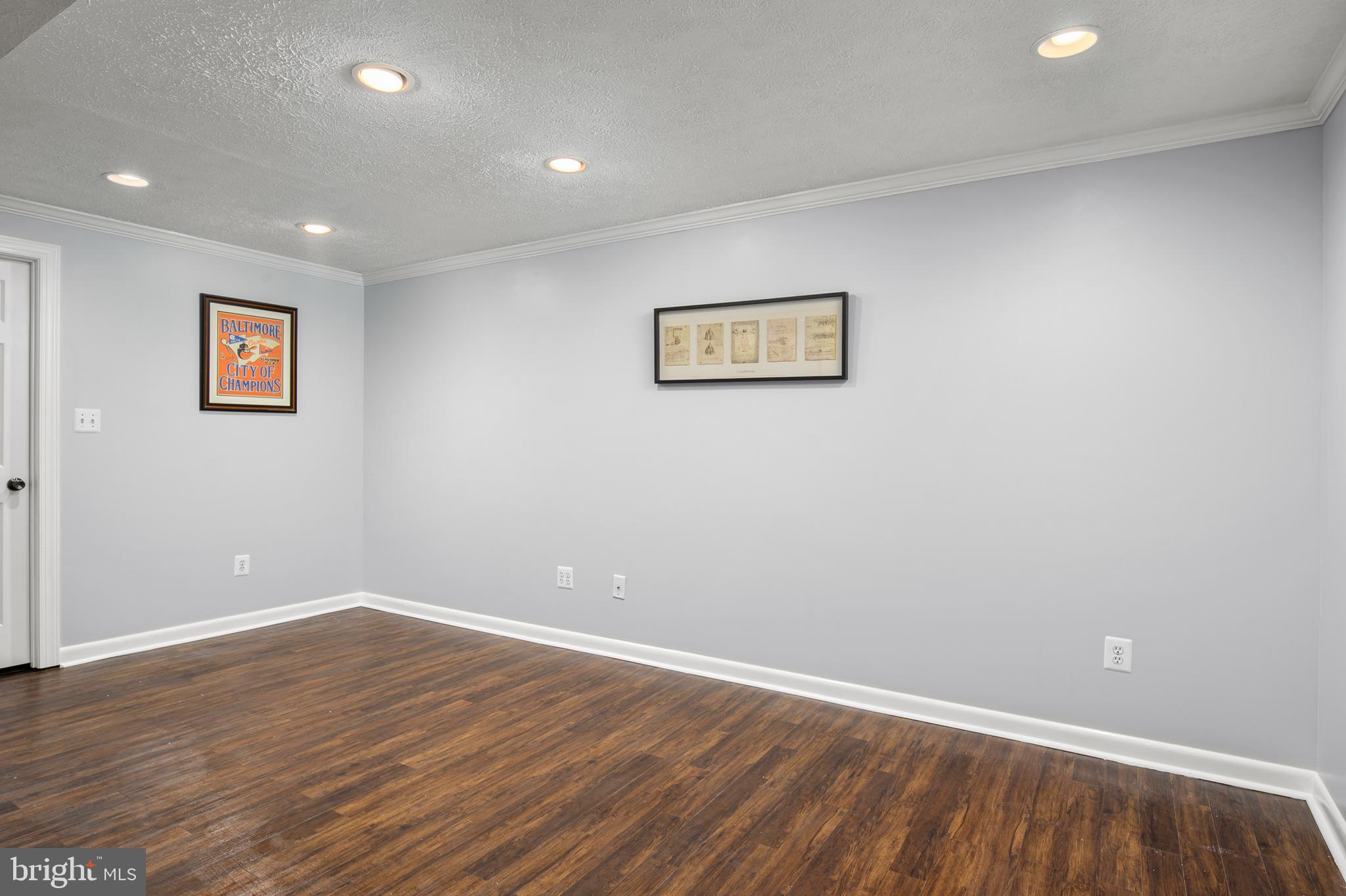 CHAPEL GLEN - Residential