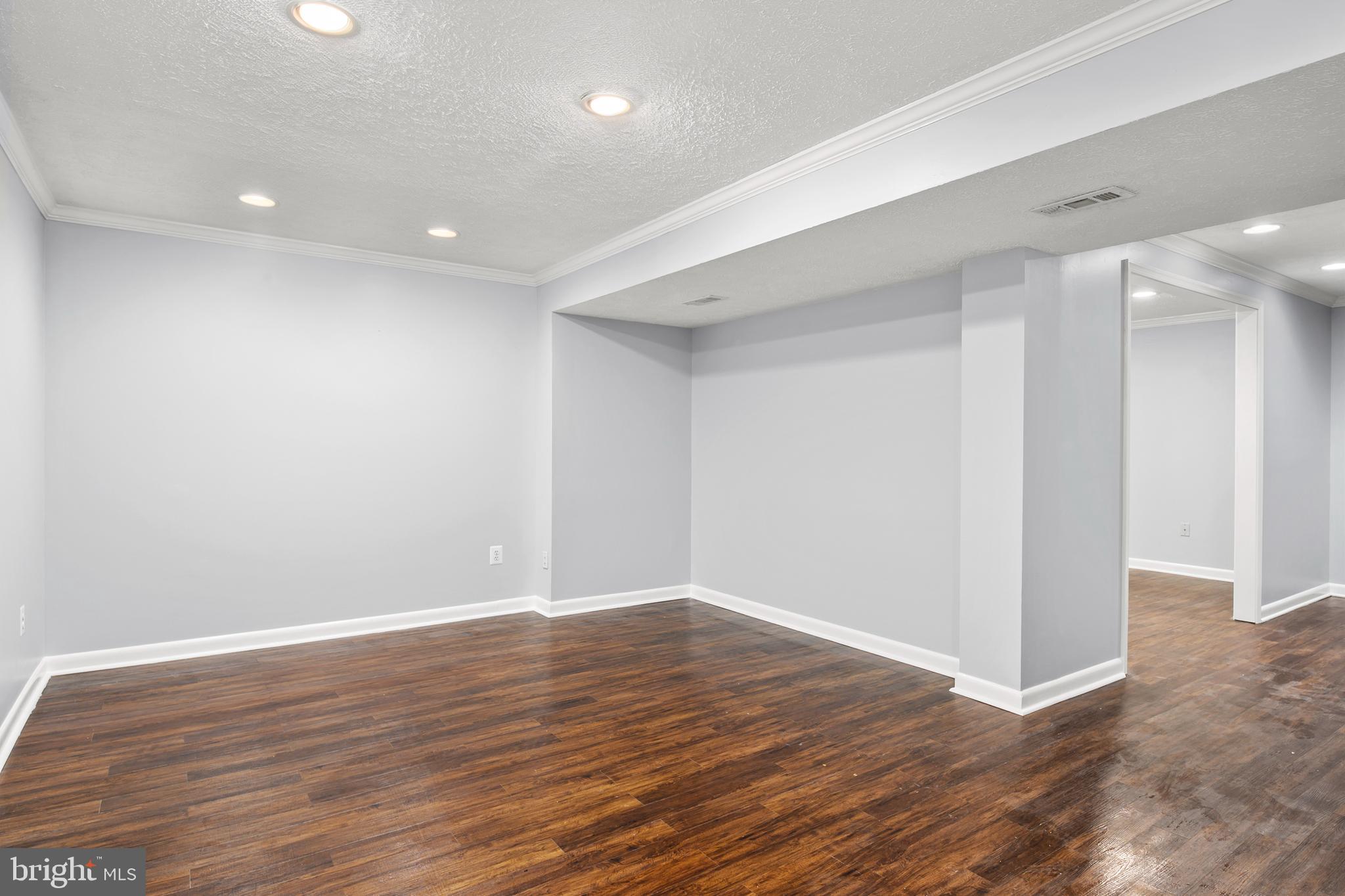 CHAPEL GLEN - Residential