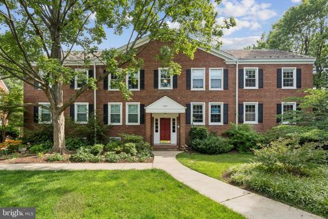 2862 S BUCHANAN STREET S B2 ARLINGTON VA 22206