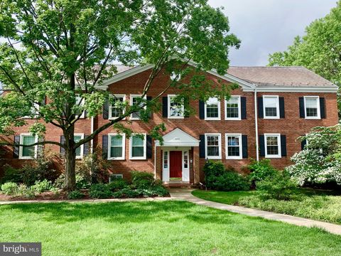 2862 S BUCHANAN STREET S B2 ARLINGTON VA 22206