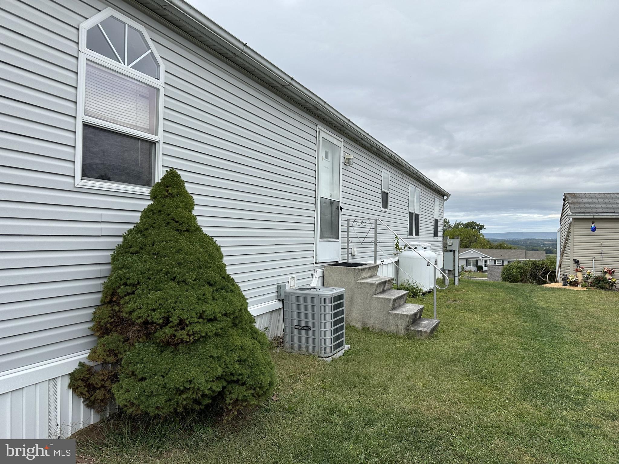 9 MOUNTAIN VIEW LANE