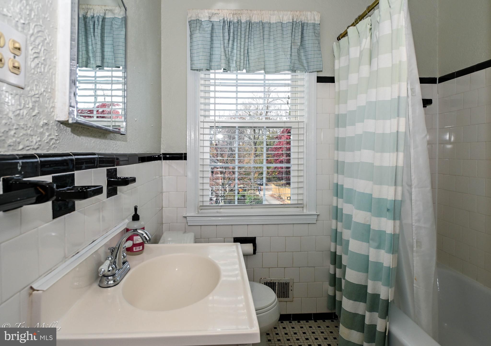 RODGERS FORGE - Residential Lease