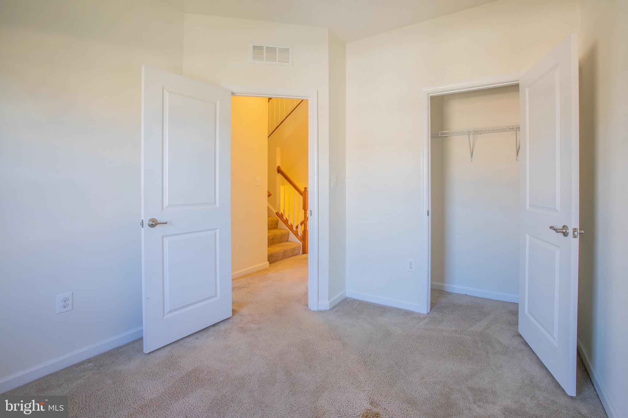 GREENBELT - Residential Lease