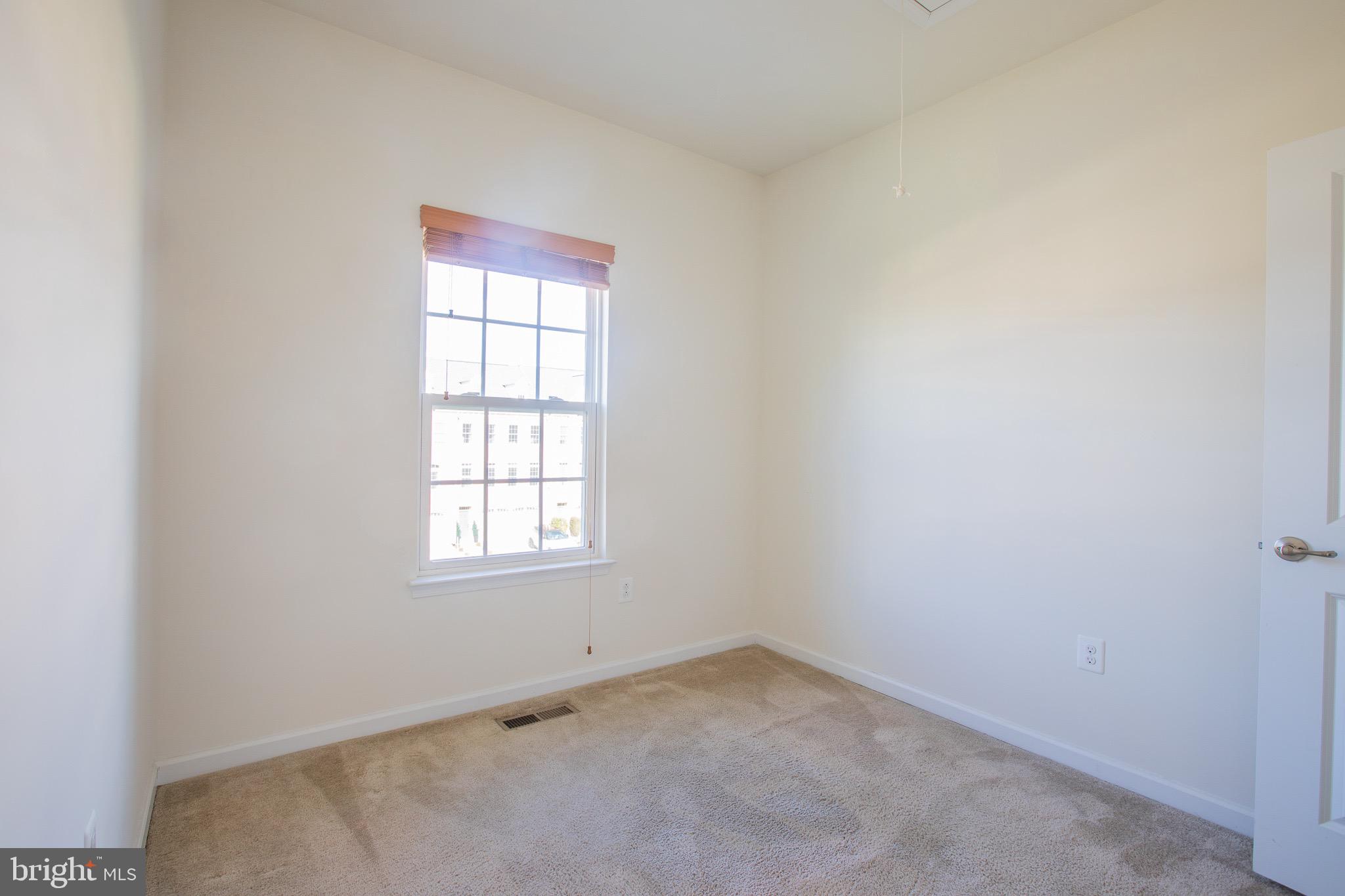 GREENBELT - Residential Lease