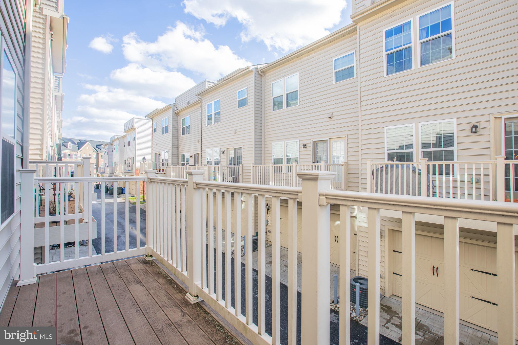 GREENBELT - Residential Lease