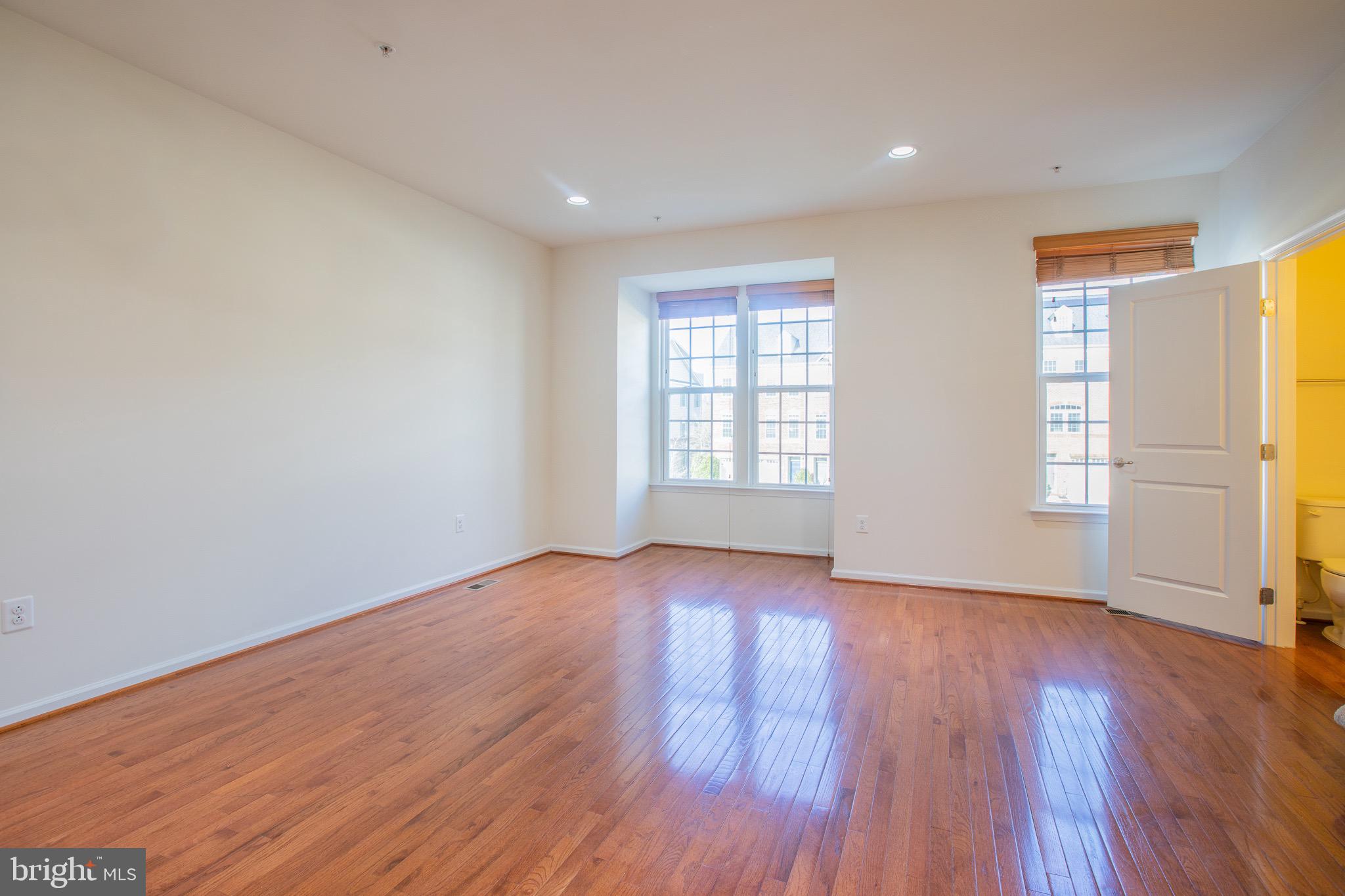 GREENBELT - Residential Lease