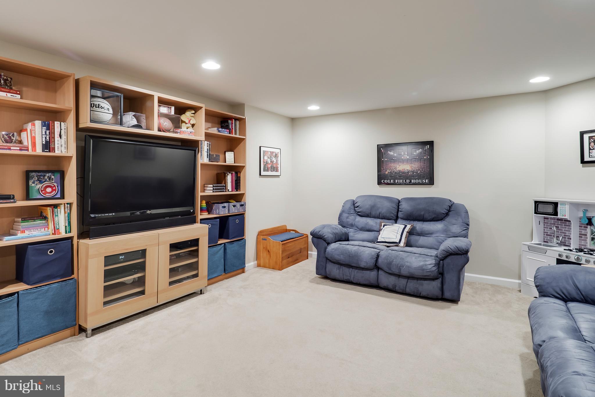 ASHBURN FARM - Residential