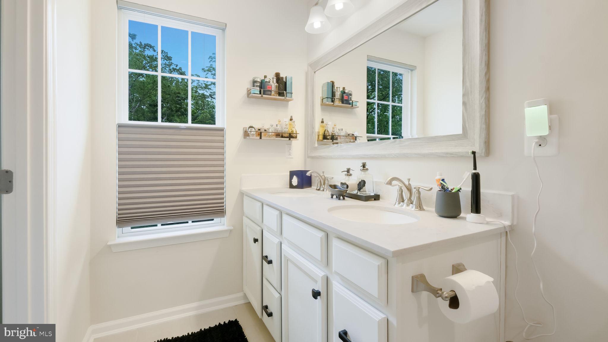 WALNUT CREEK AT MONT - Residential