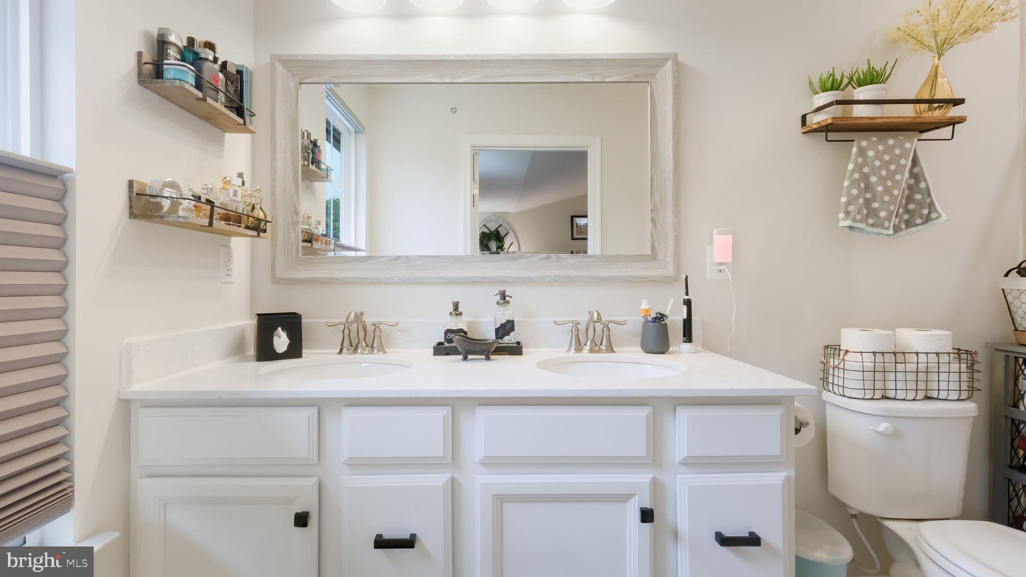 WALNUT CREEK AT MONT - Residential