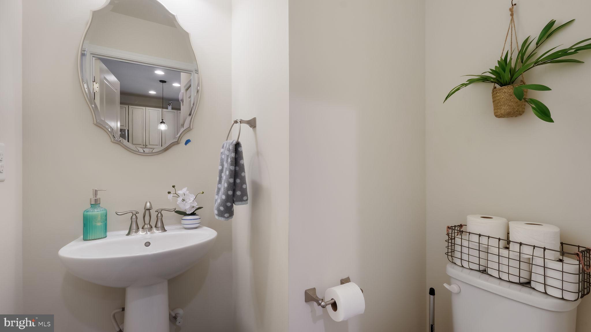 WALNUT CREEK AT MONT - Residential