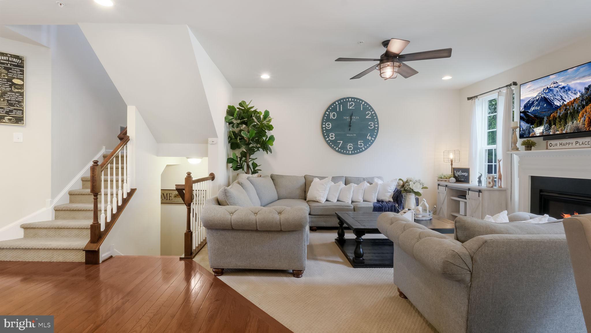 WALNUT CREEK AT MONT - Residential
