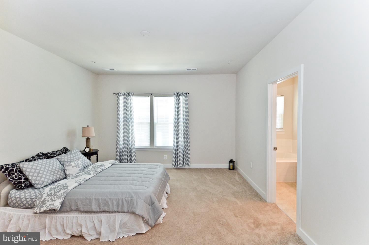 BOWIE NEW TOWN CENTER - Residential