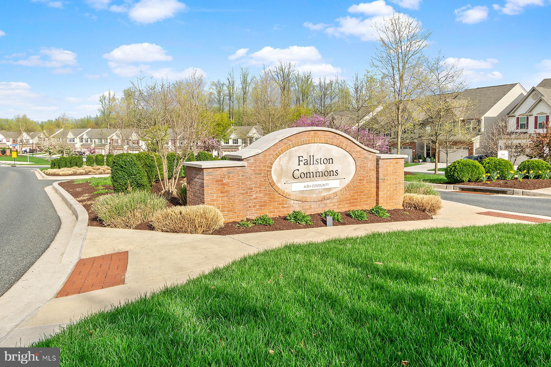 FALLSTON COMMONS - Residential