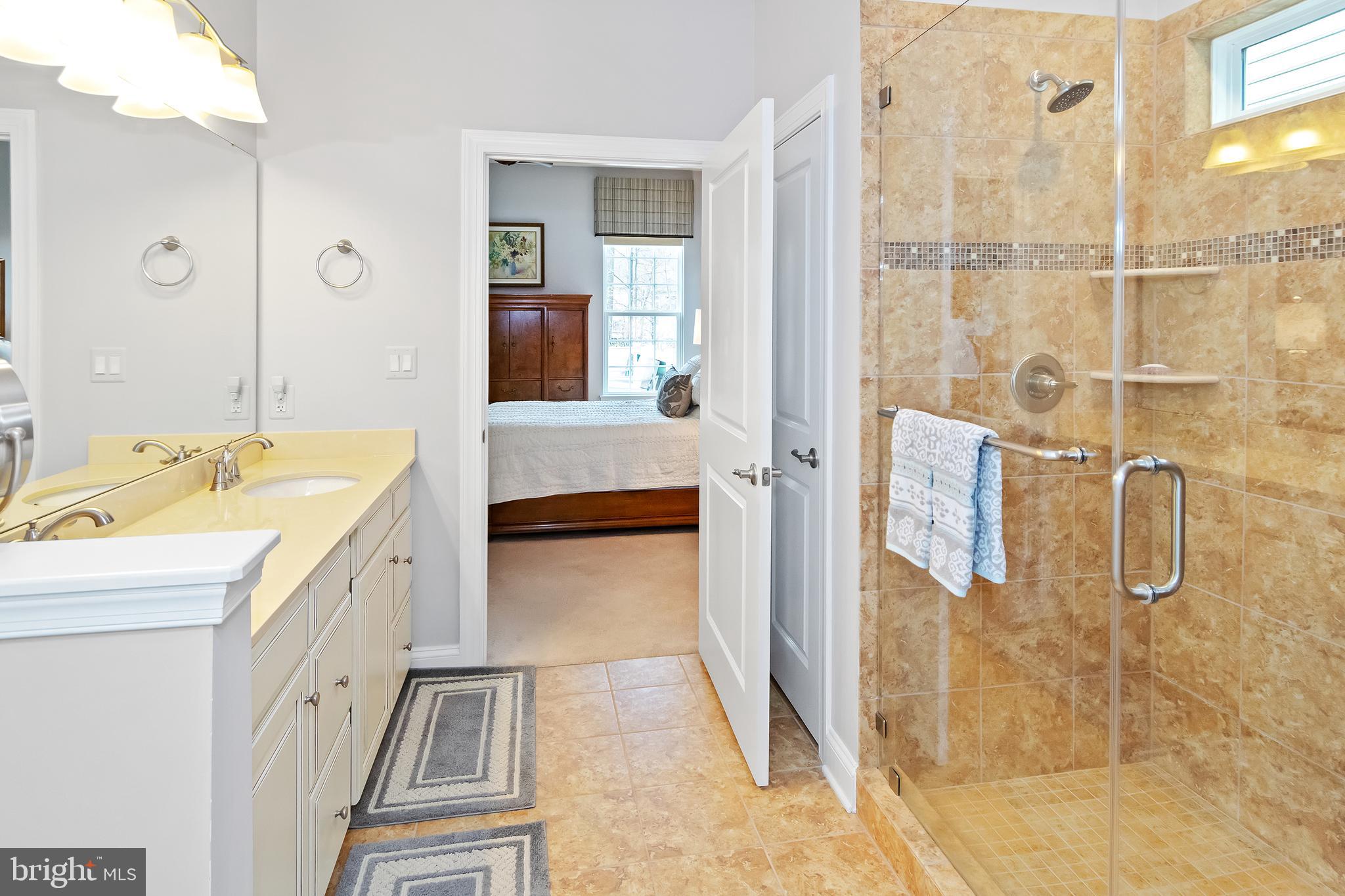 FALLSTON COMMONS - Residential