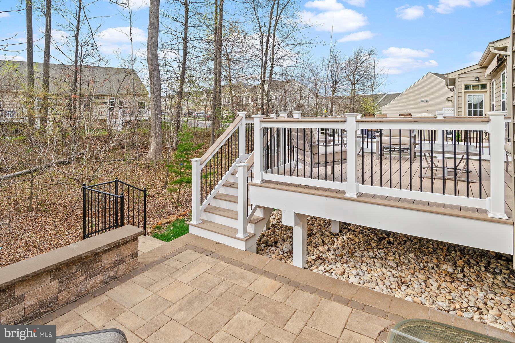 FALLSTON COMMONS - Residential