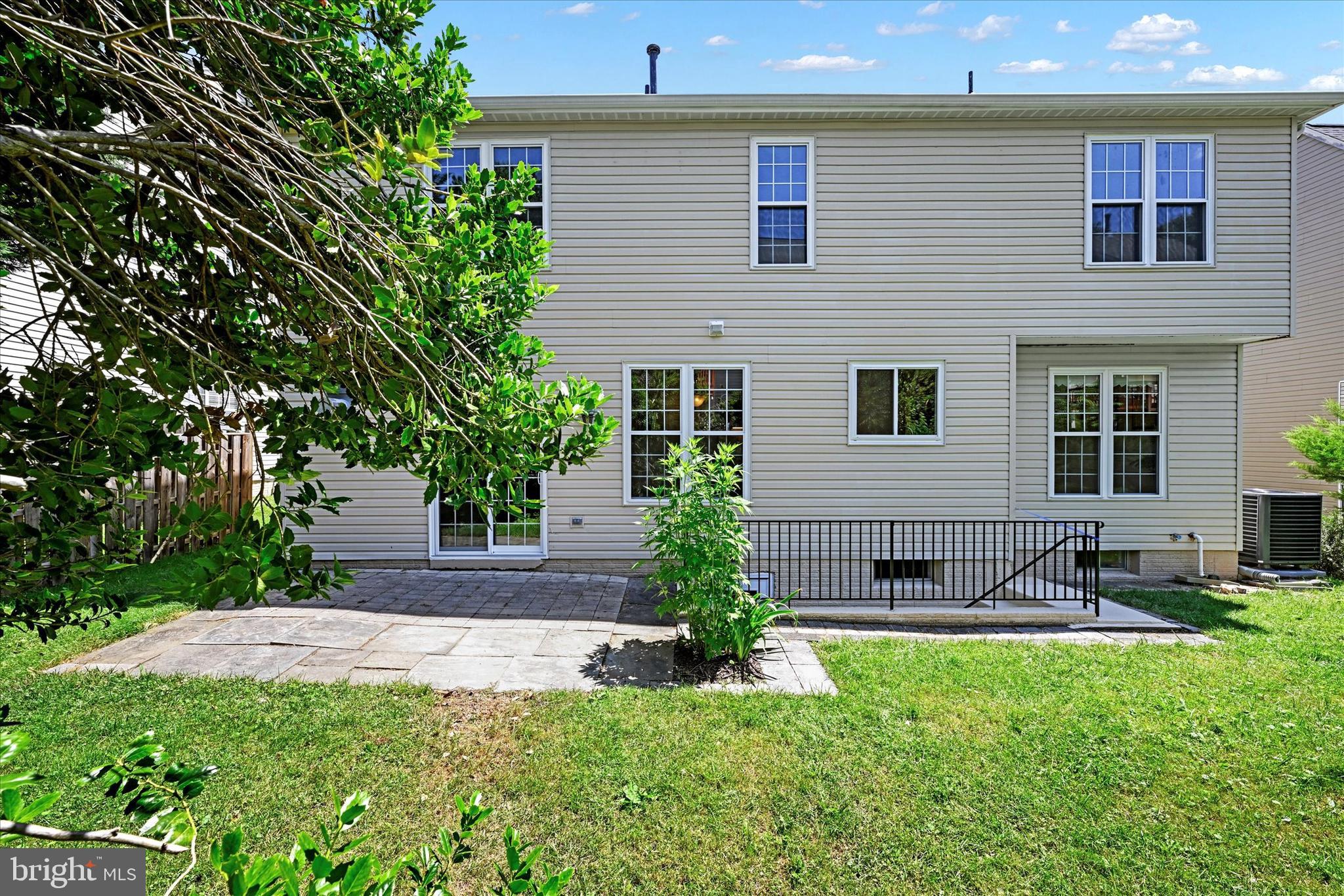 LONGMEAD - Residential