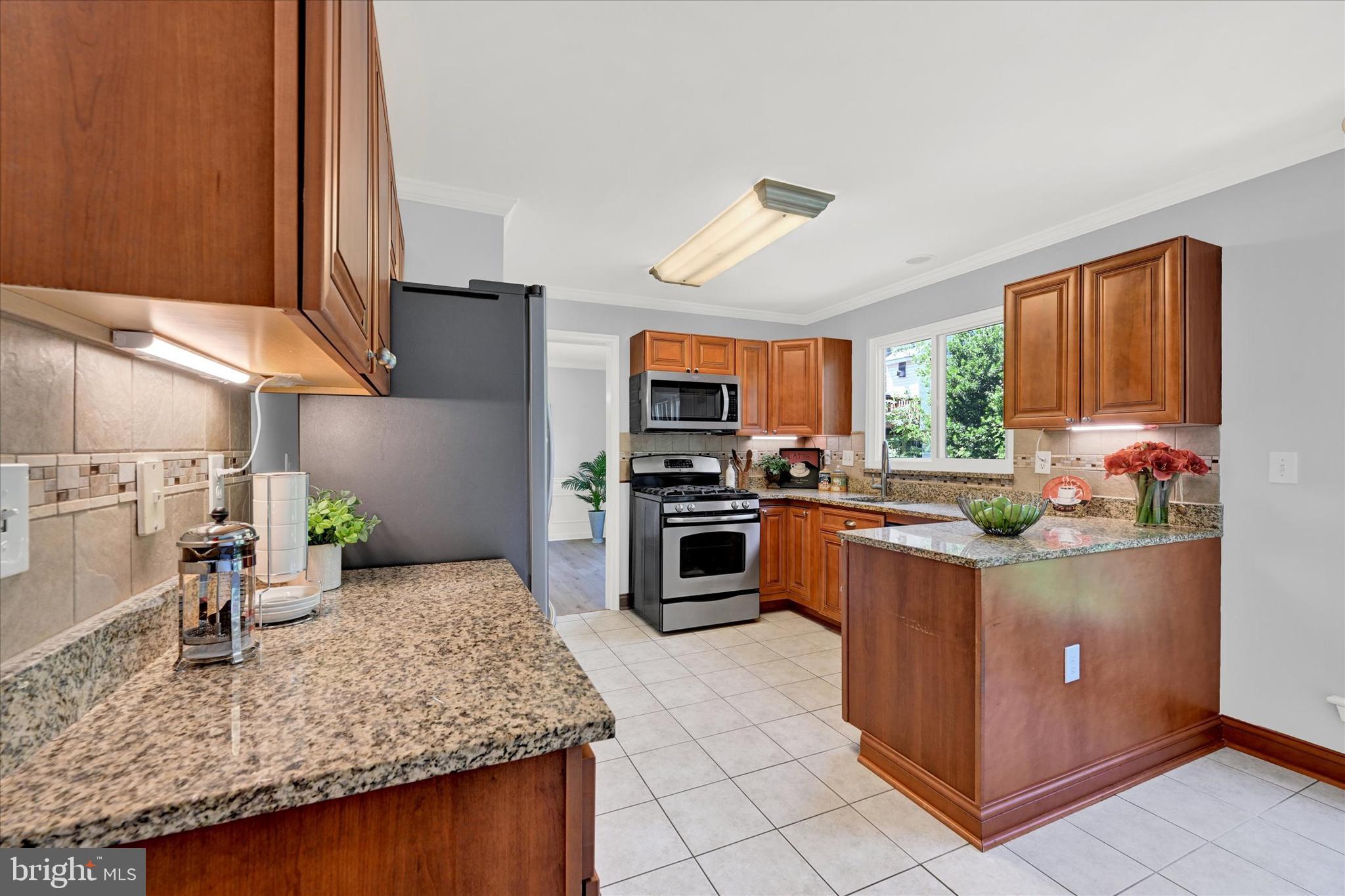 LONGMEAD - Residential