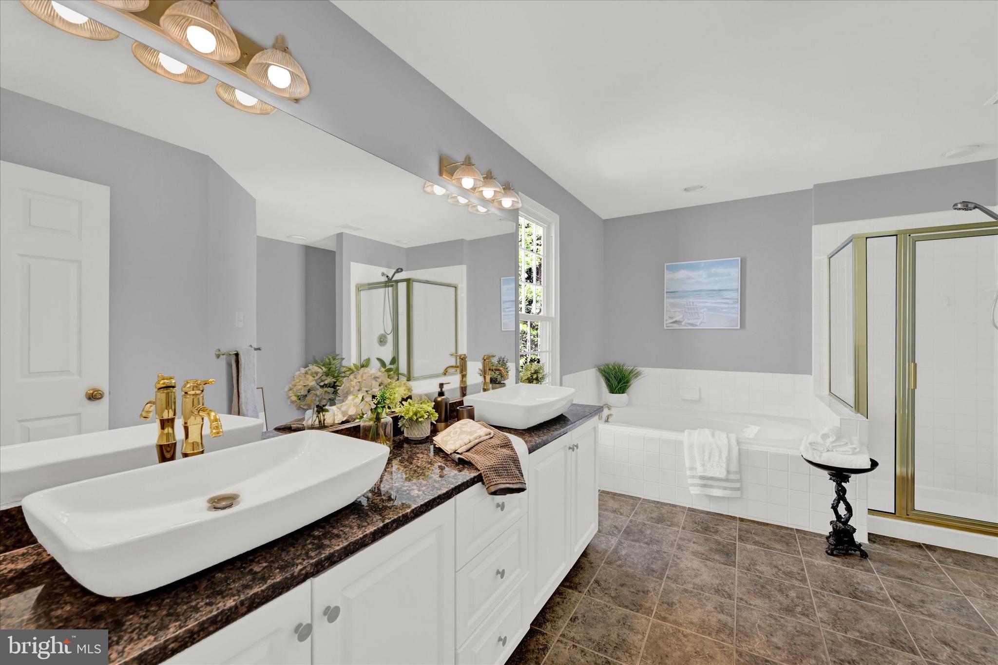 LONGMEAD - Residential