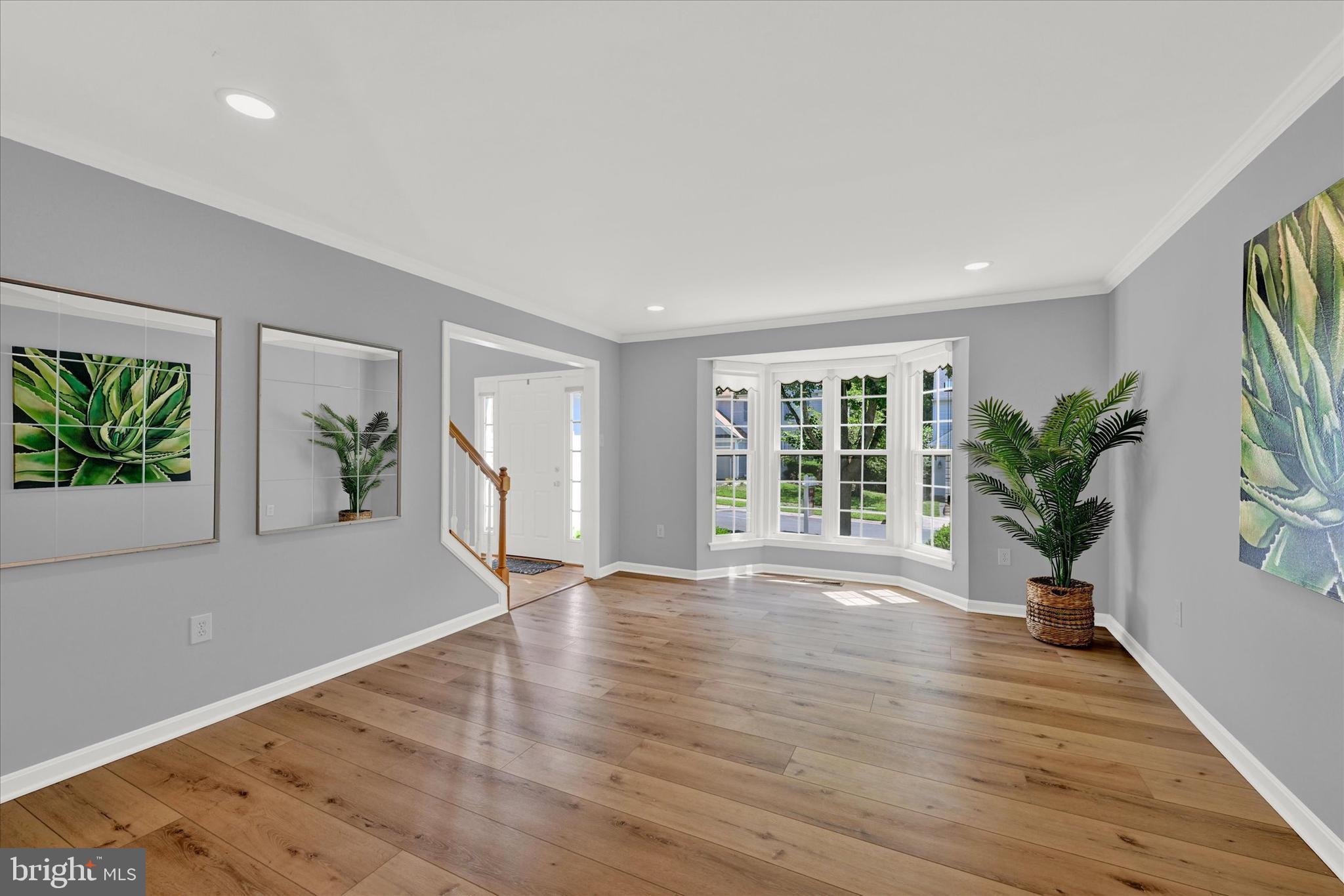 LONGMEAD - Residential