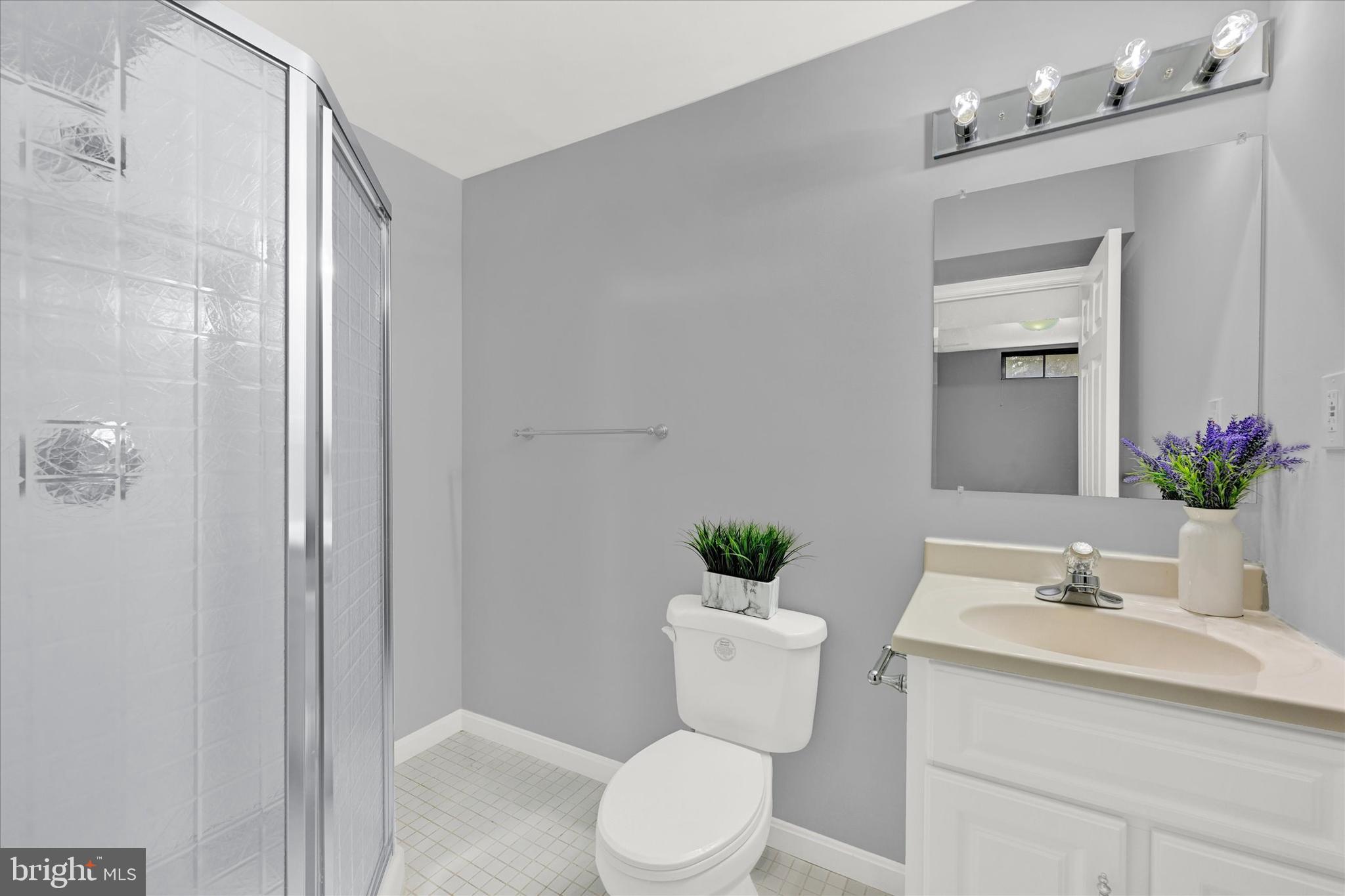 LONGMEAD - Residential