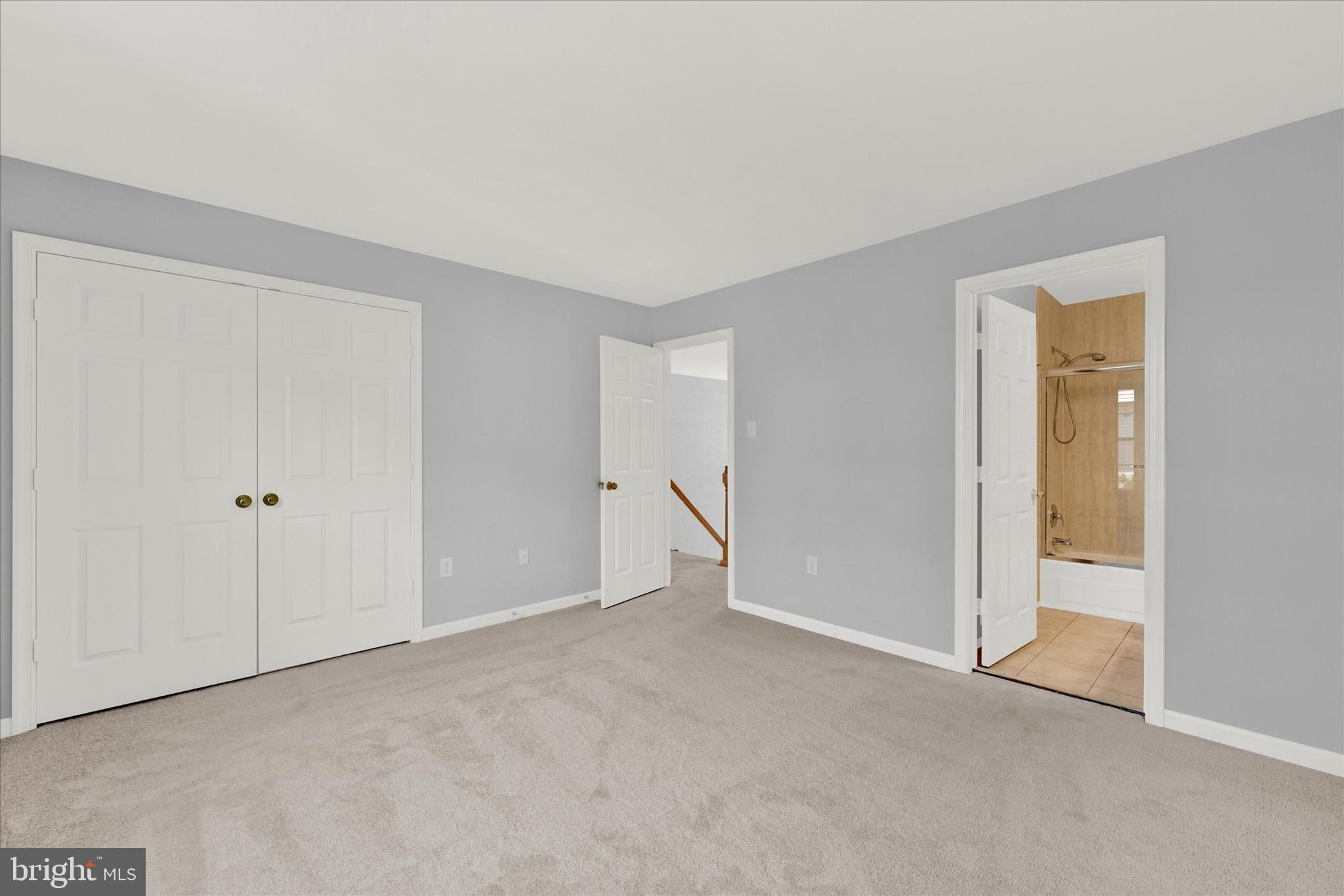 LONGMEAD - Residential