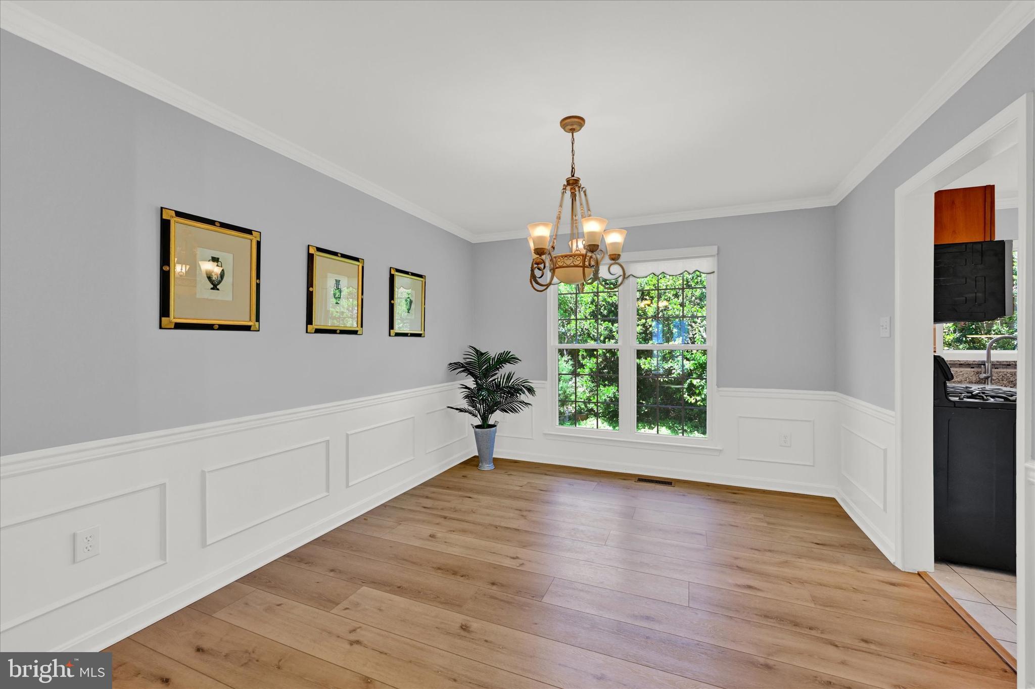 LONGMEAD - Residential