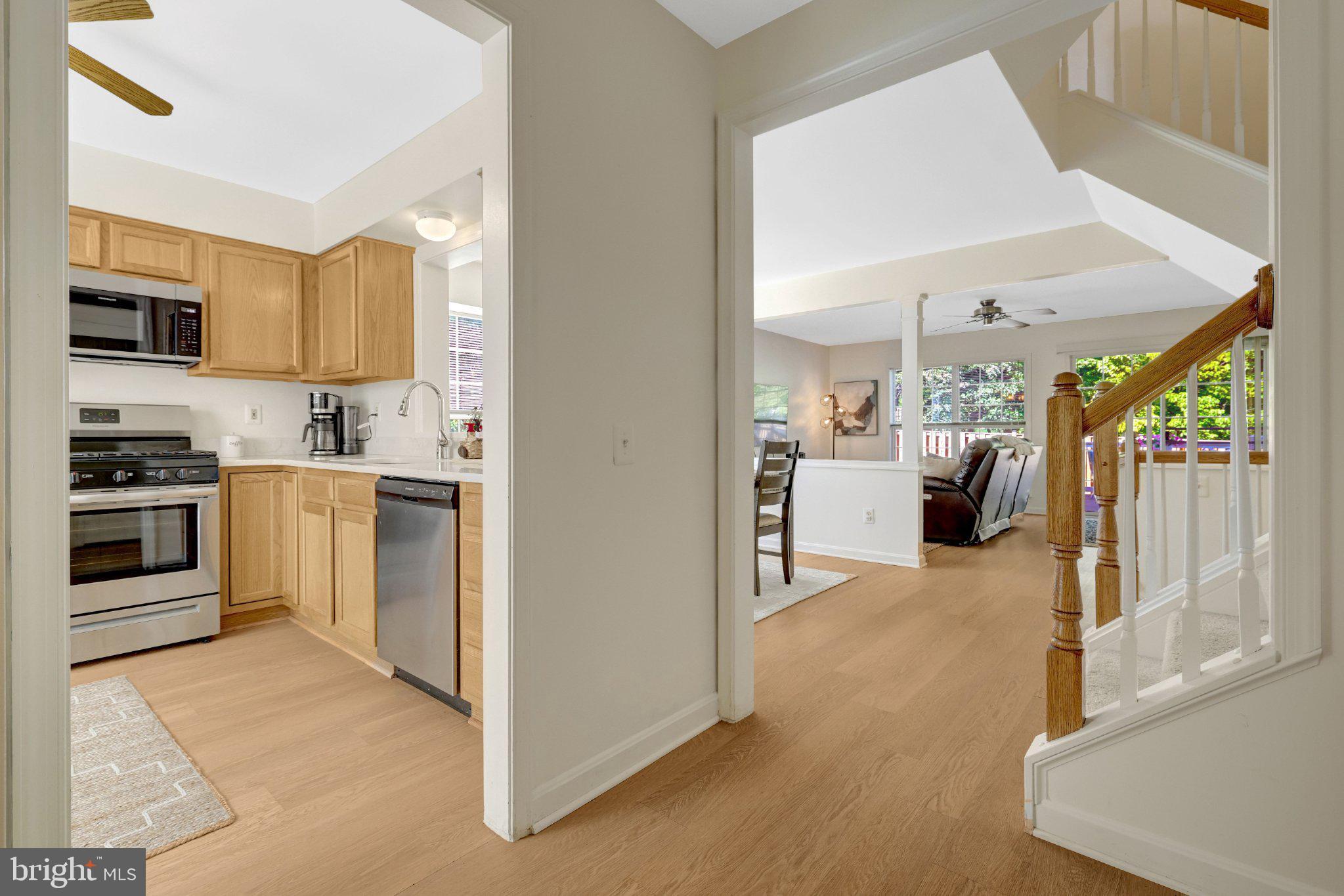 43309 PARLOR SQUARE