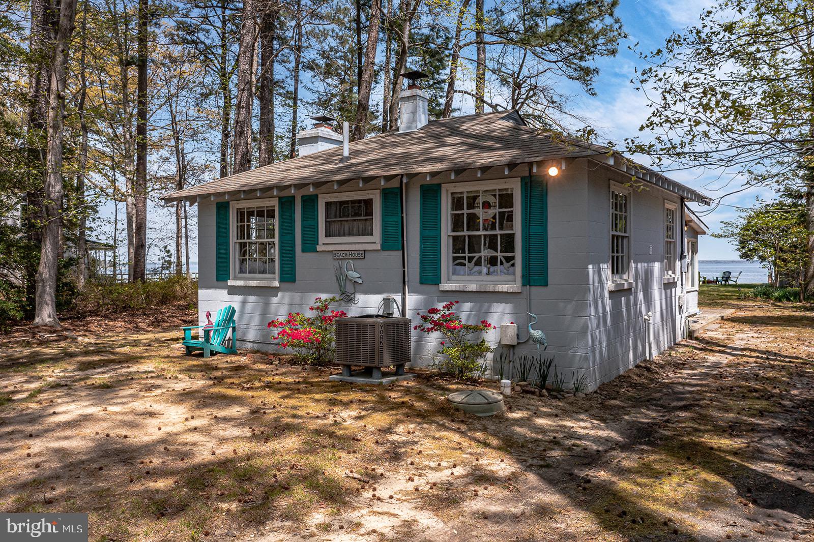 RAGGED POINT - Residential