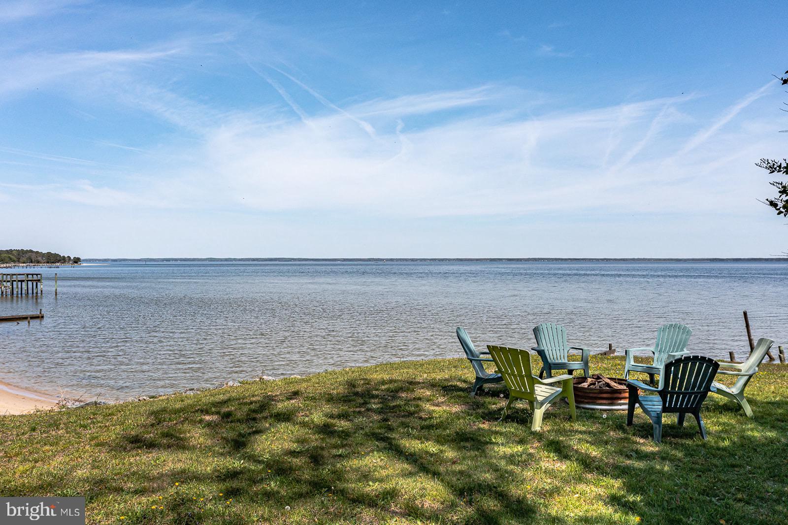 RAGGED POINT - Residential
