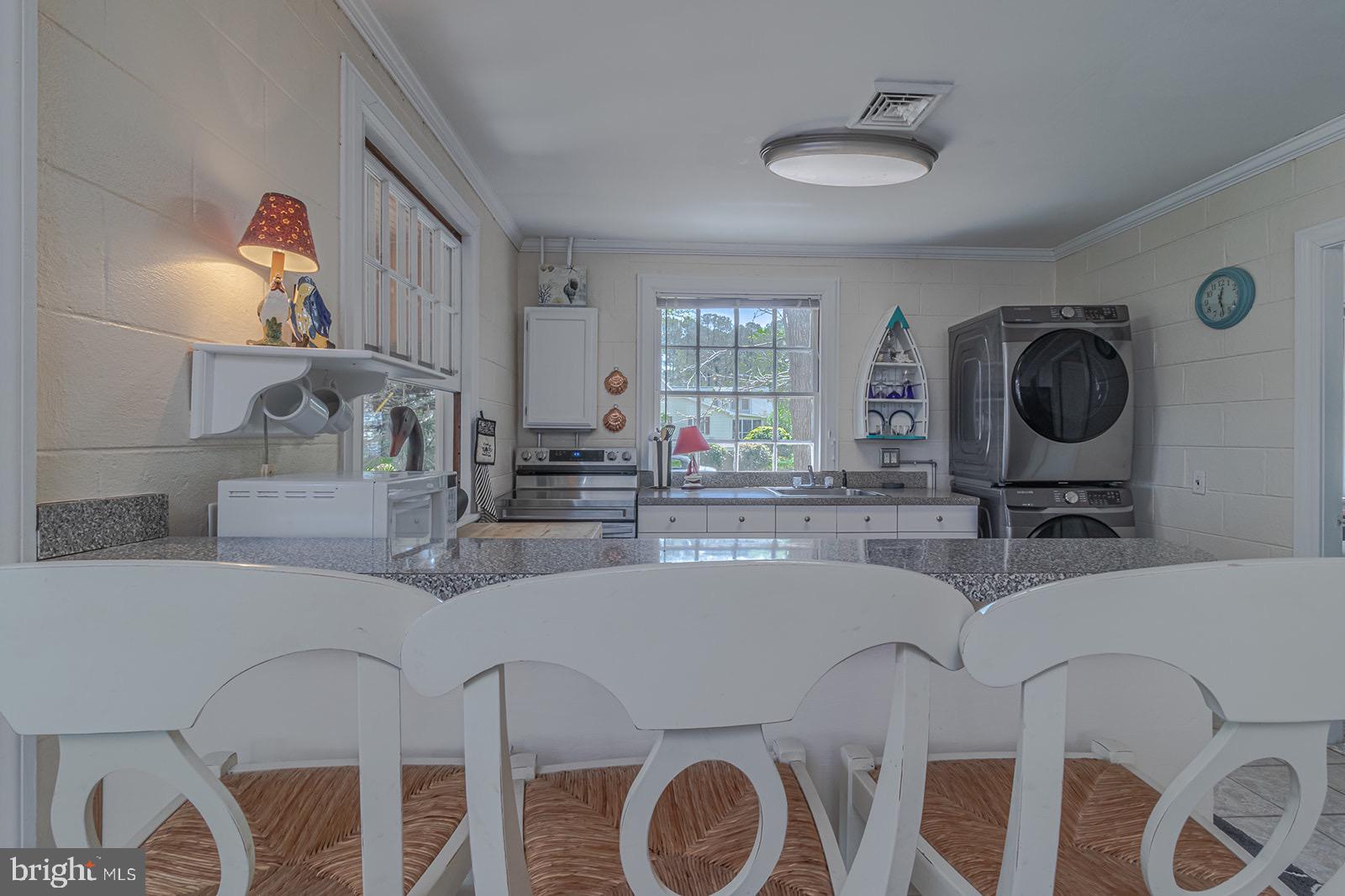 RAGGED POINT - Residential