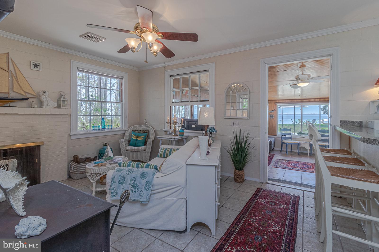 RAGGED POINT - Residential